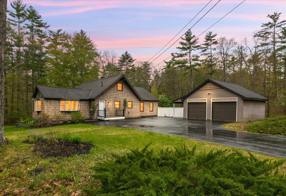149 Pheasant Run Dr, Chester, NH 03036