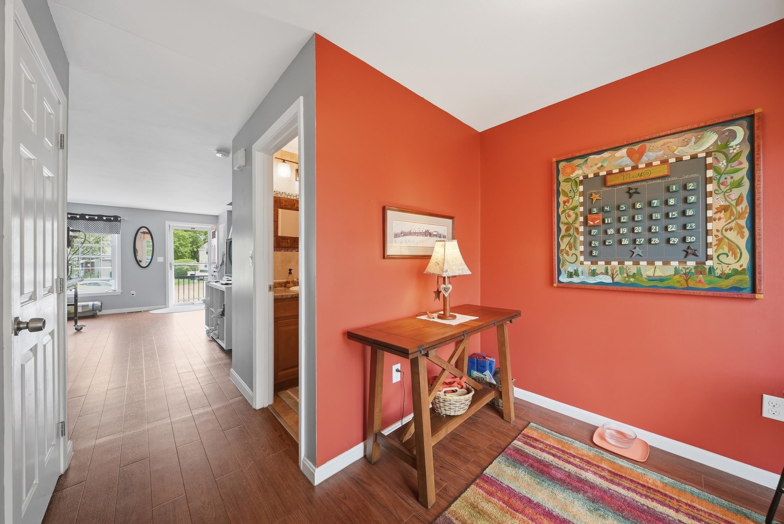 7 Sundown Dr, Derry, NH 03038