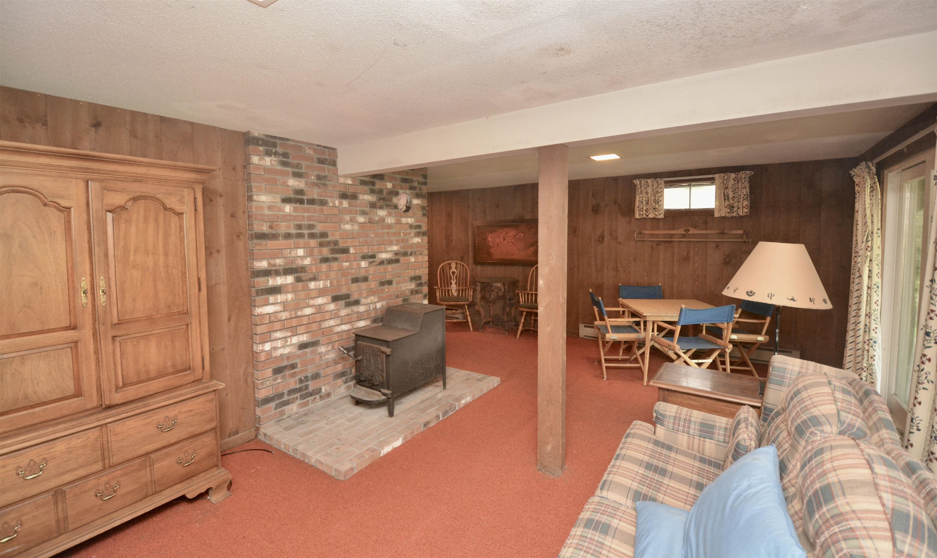 12 Old Spring Dr, Grantham, NH 03753