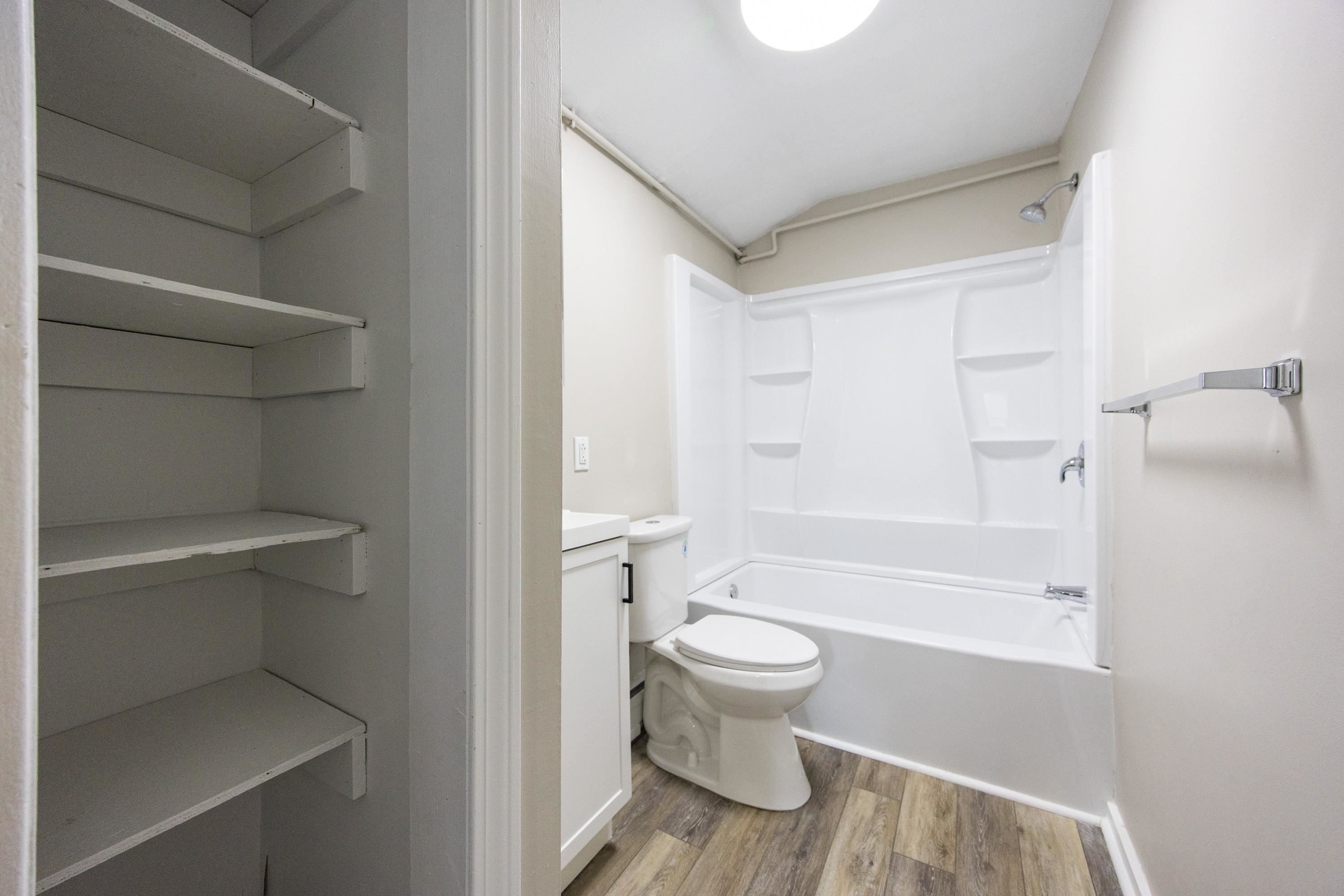 22 Smith St, Pittsfield, NH 03263