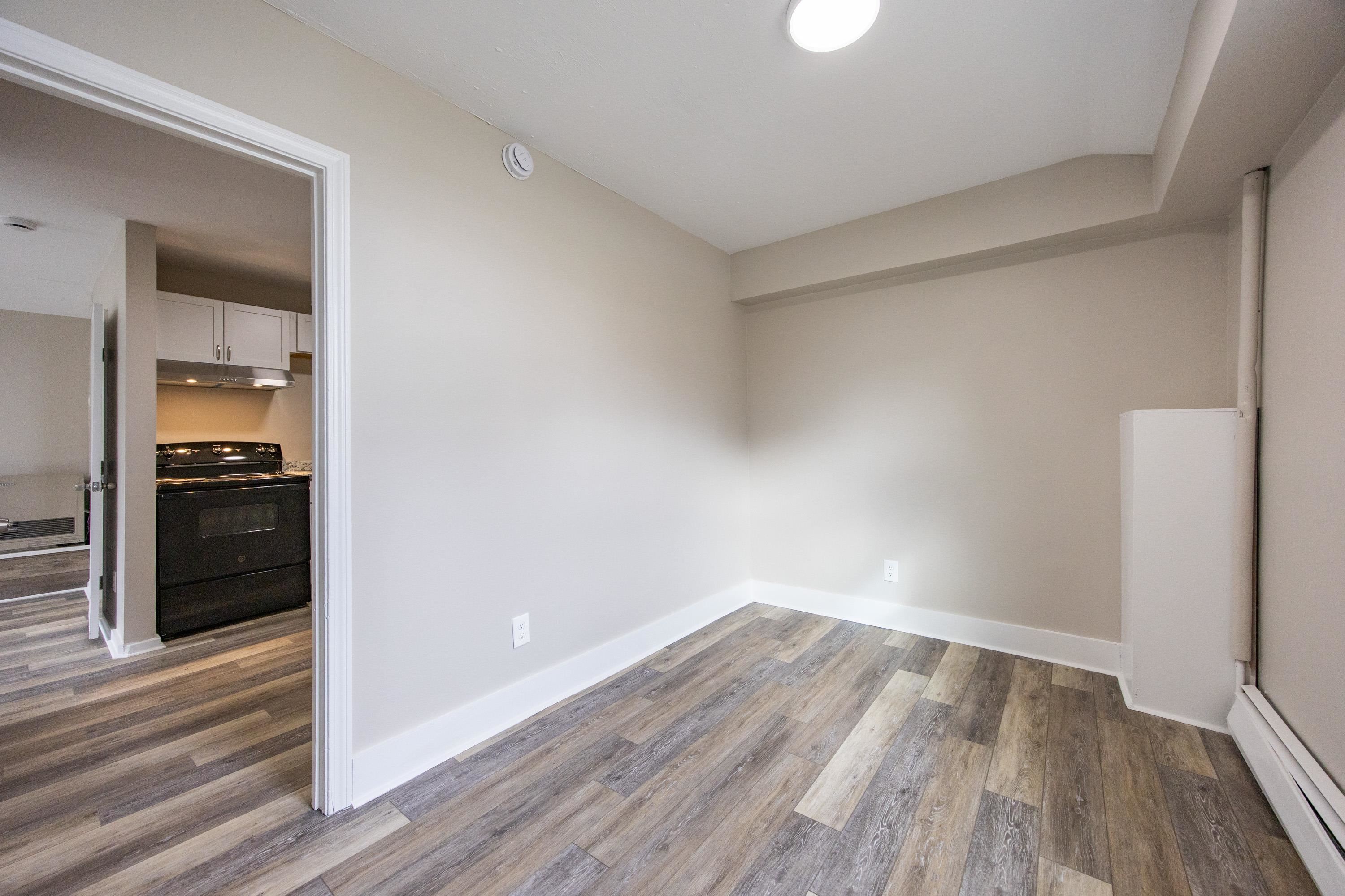 22 Smith St, Pittsfield, NH 03263