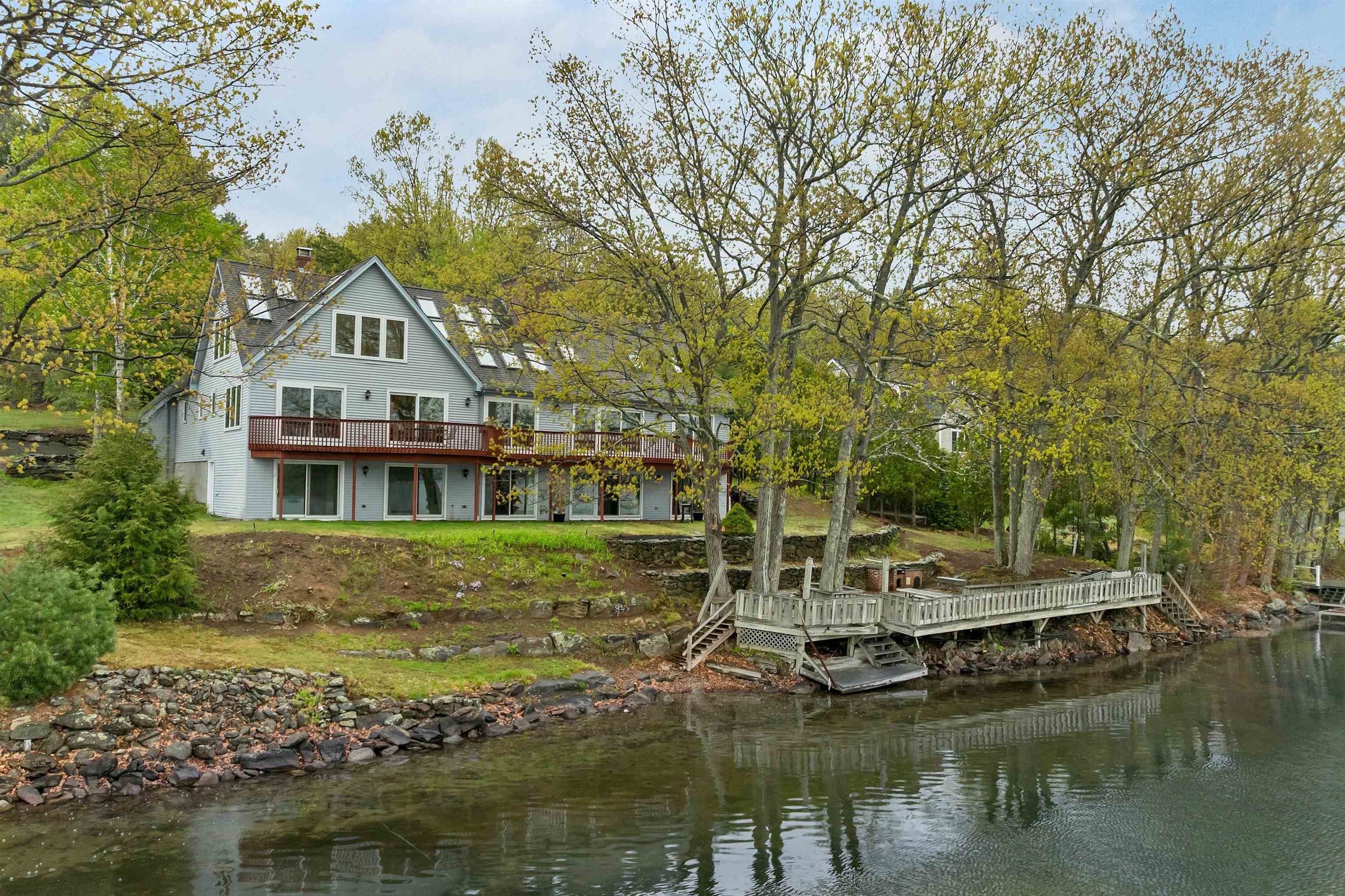 2 Blue Heron Ln, Deerfield, NH 03037