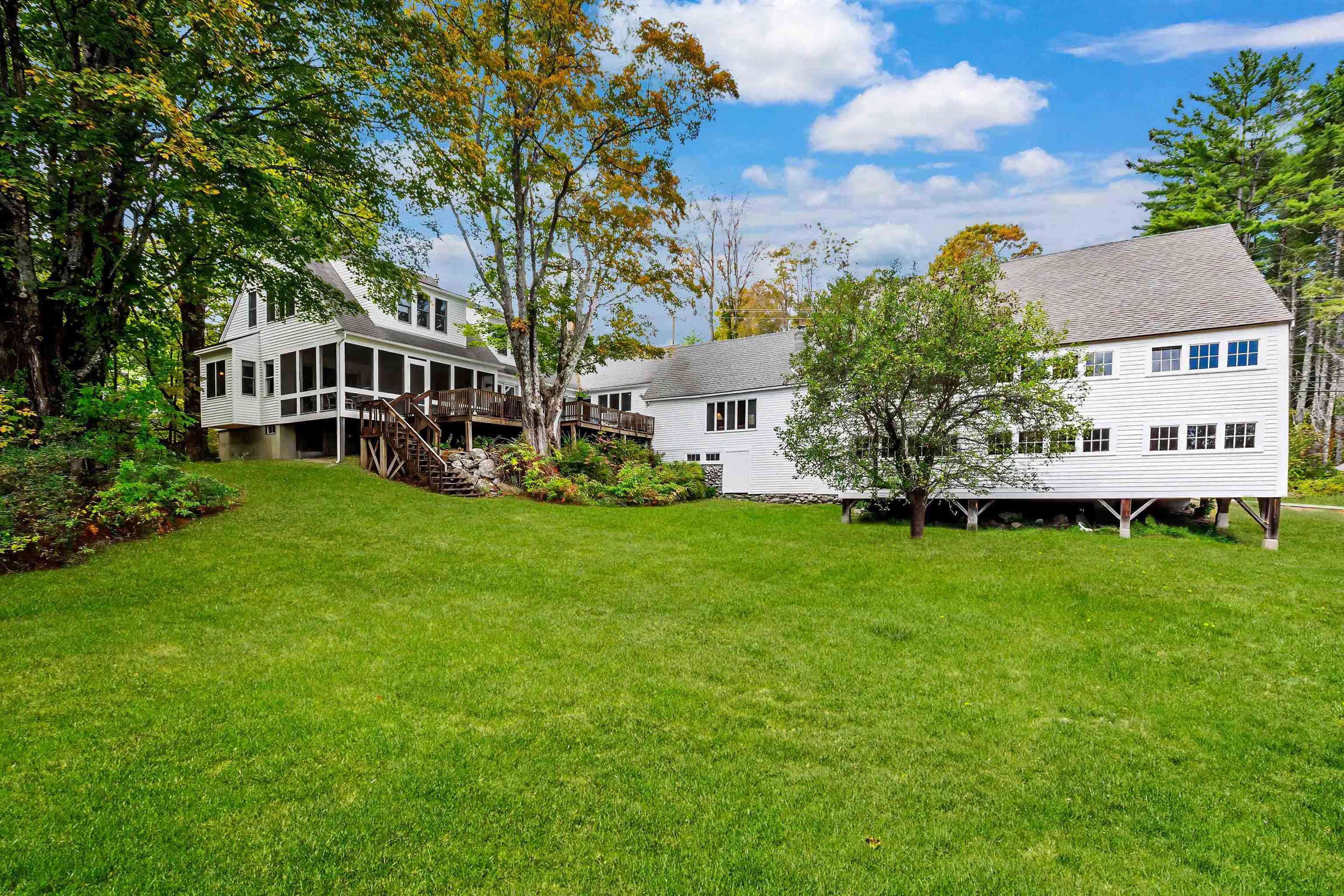 736 Pleasant St, New London, NH 03257