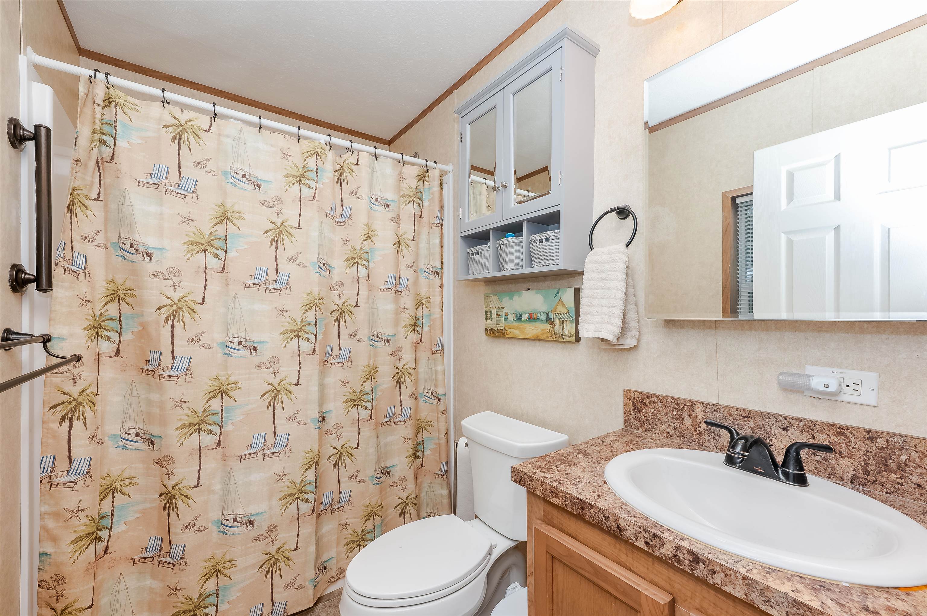 7 D'amours Ave, Rochester, NH 03839