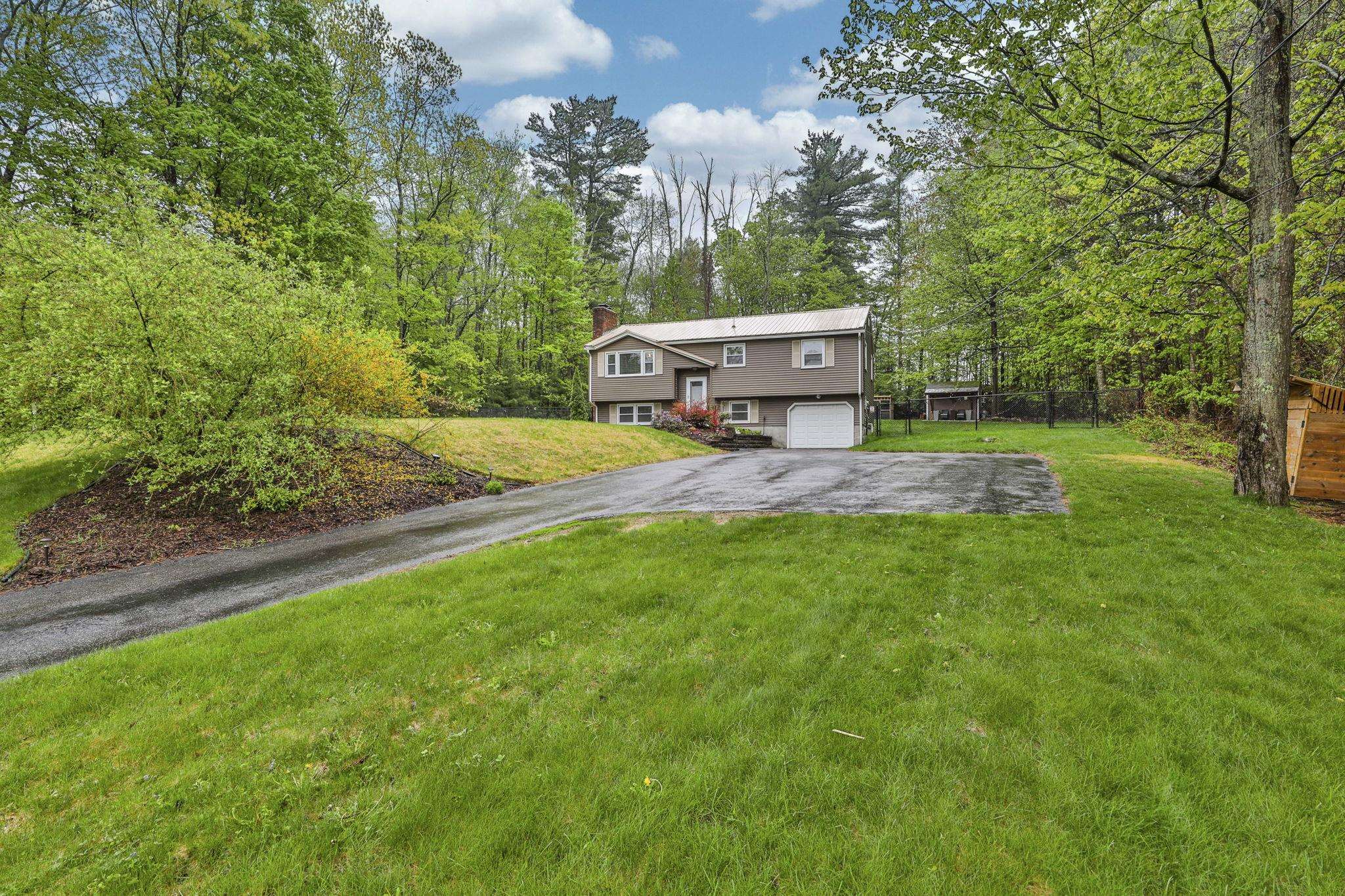 336 New Boston Rd, Bedford, NH 03110