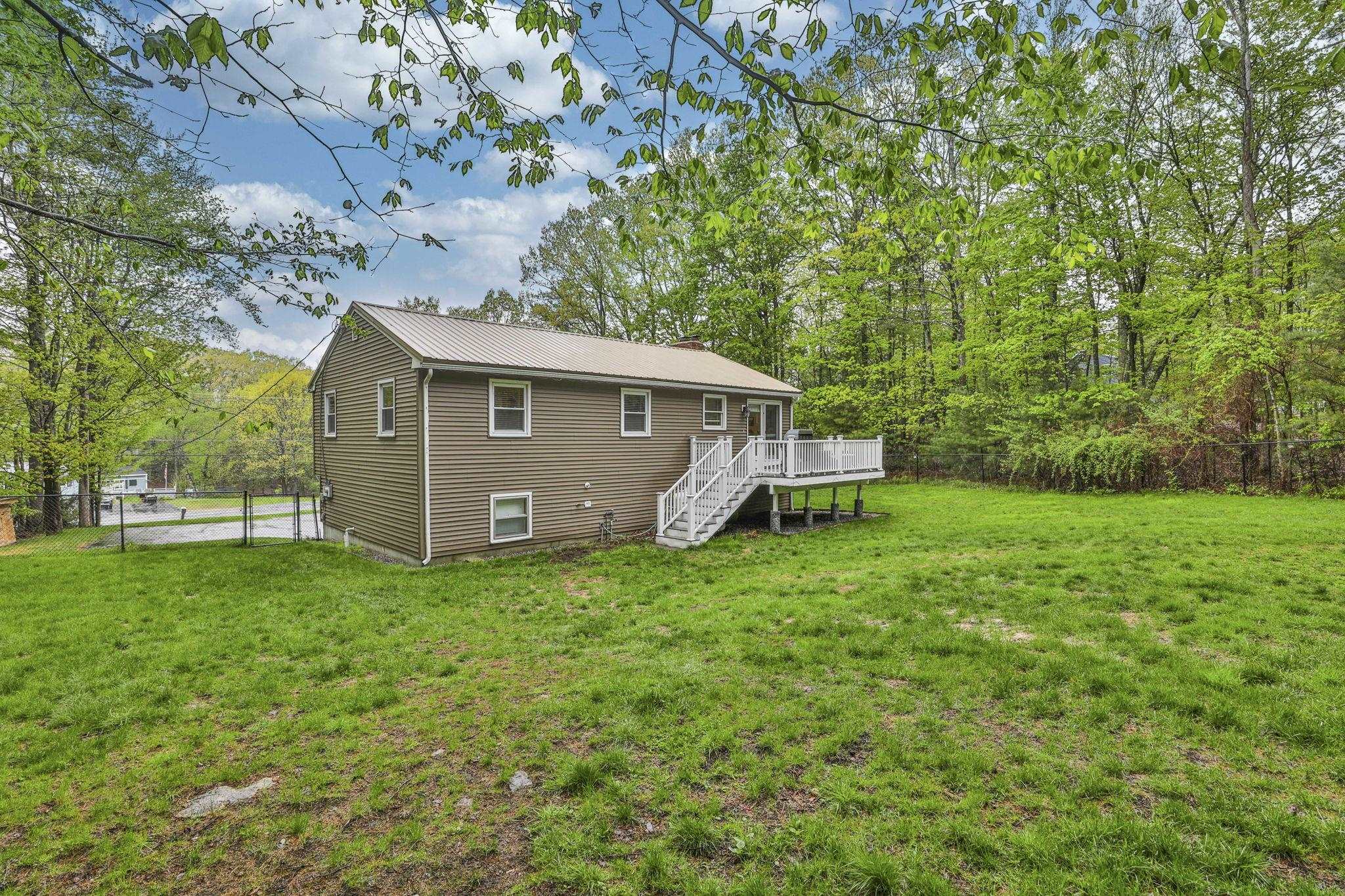 336 New Boston Rd, Bedford, NH 03110