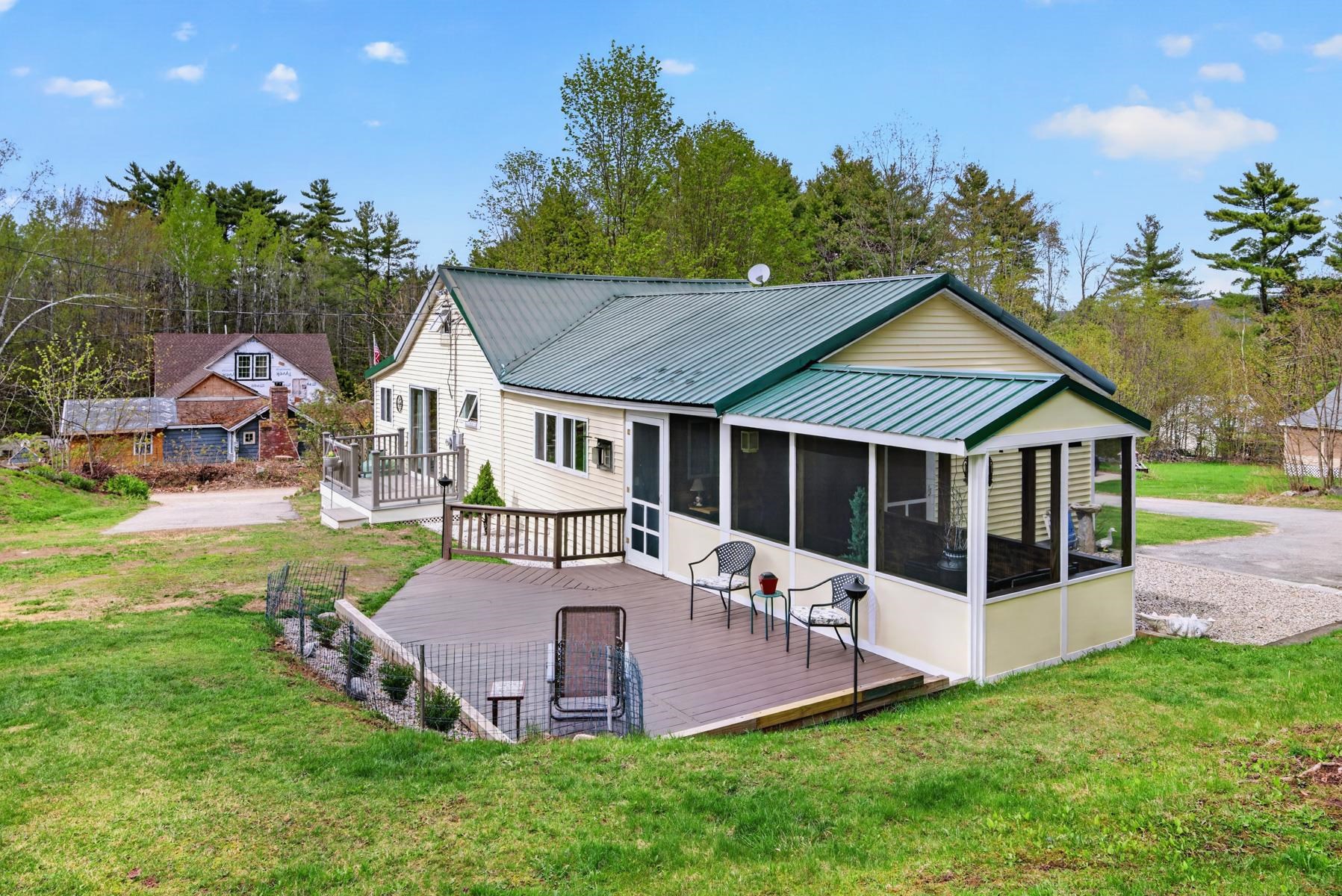 94 Bonnyman Rd, Effingham, NH 03882