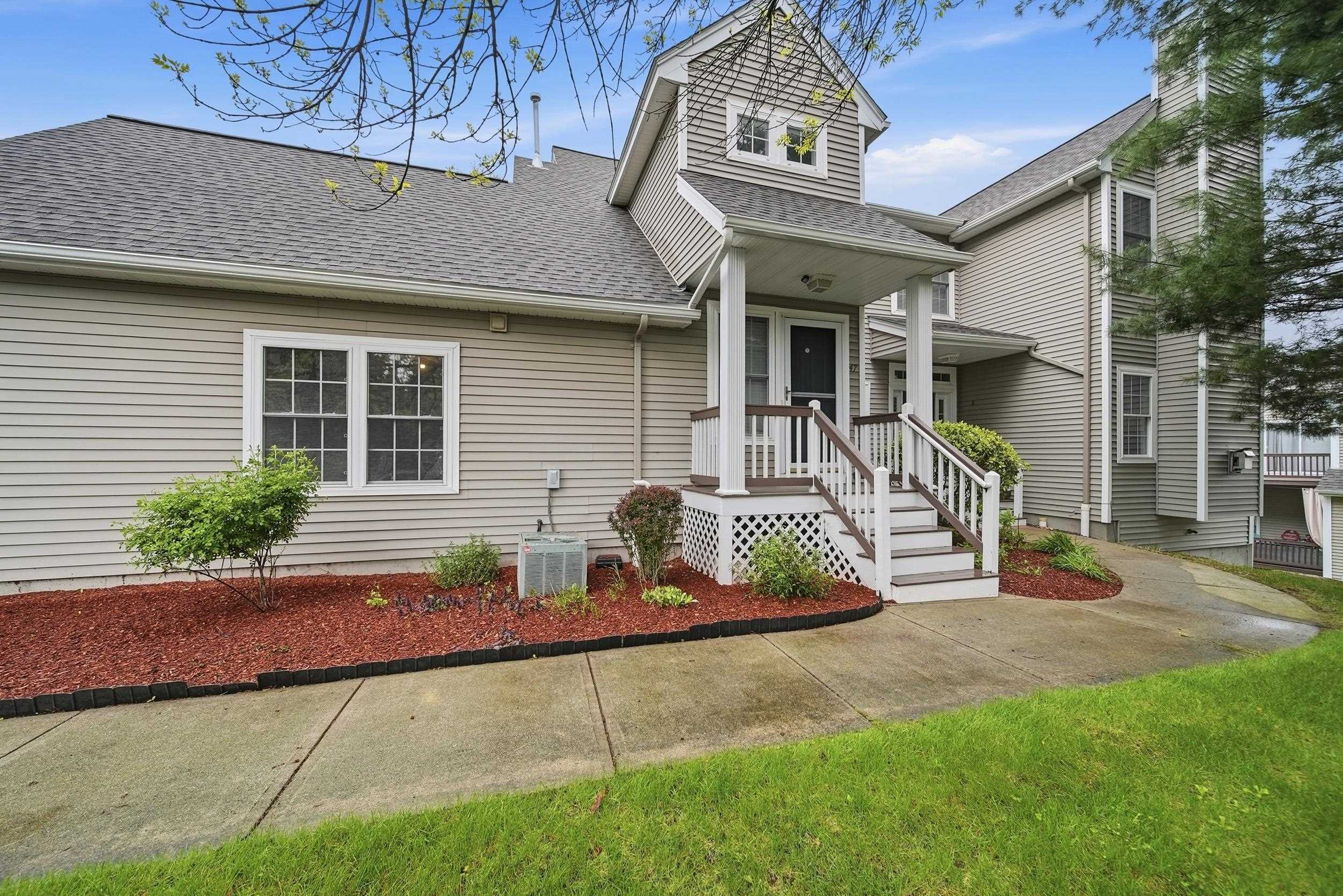 47 Reed Dr, Bedford, NH 03110