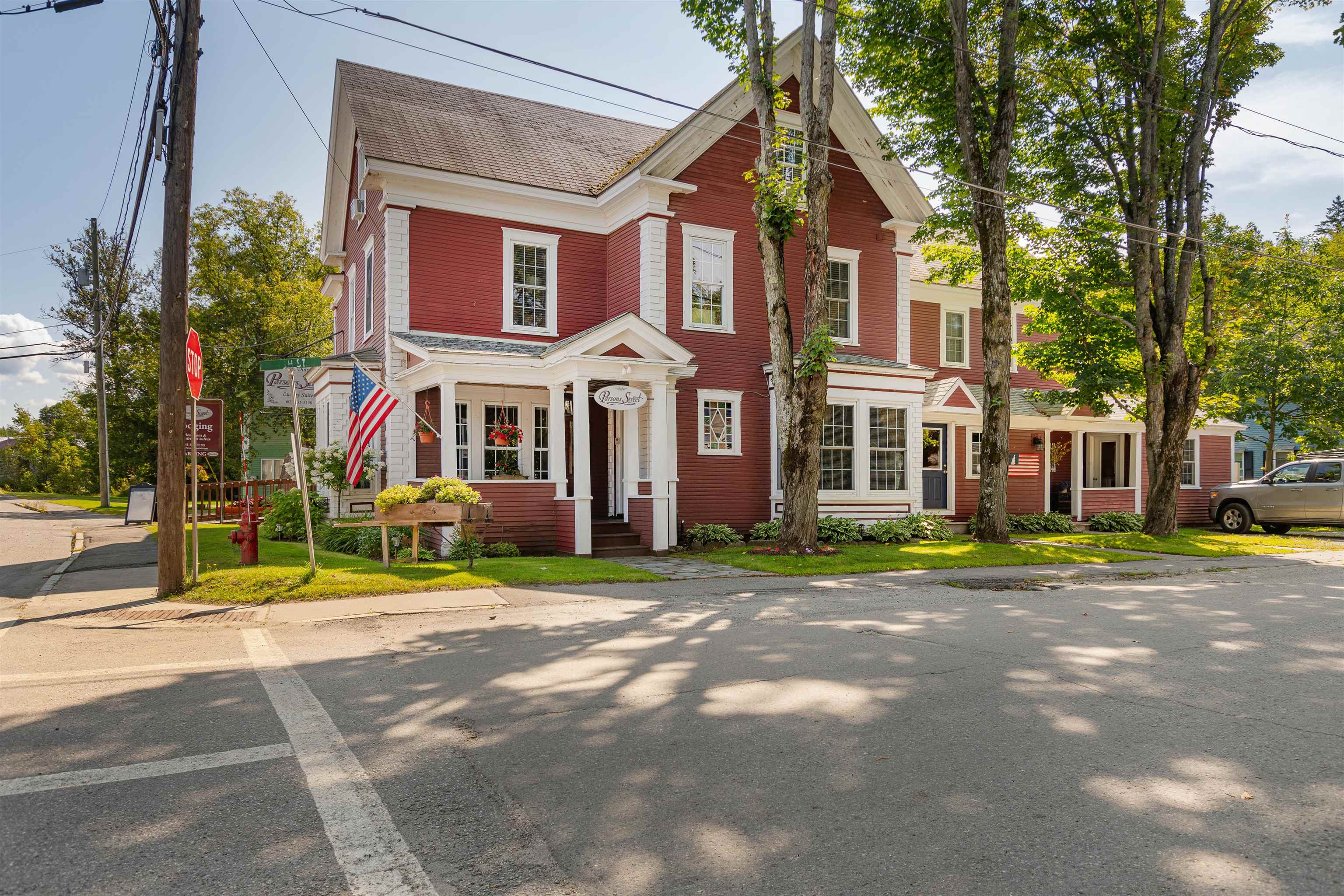 1 High St, Colebrook, NH 03576