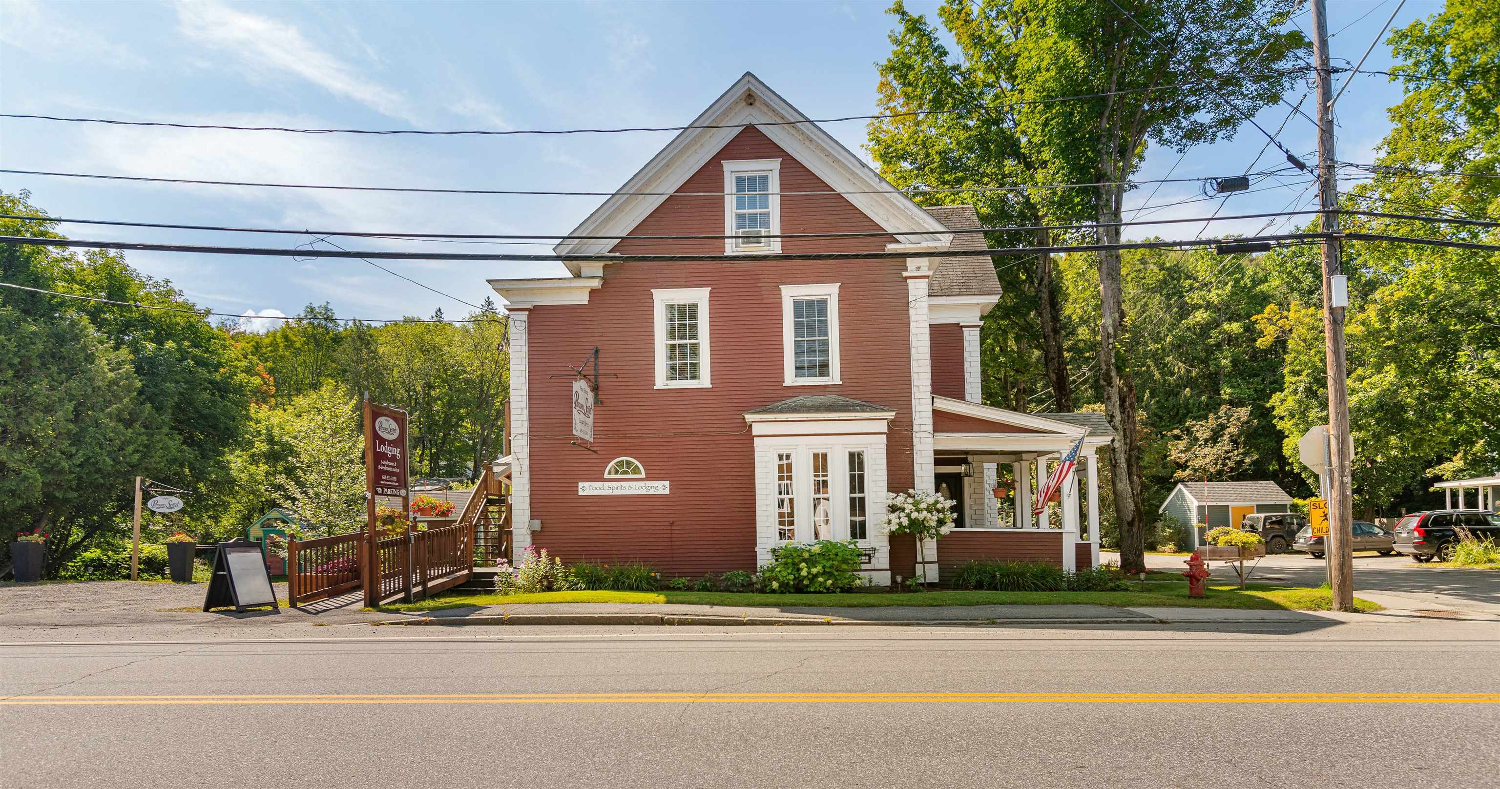 1 High St, Colebrook, NH 03576