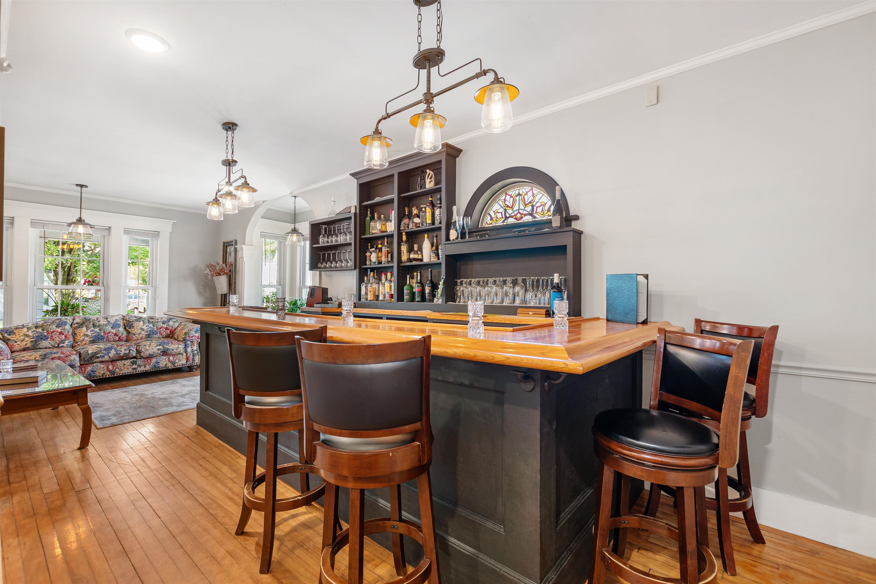 1 High St, Colebrook, NH 03576