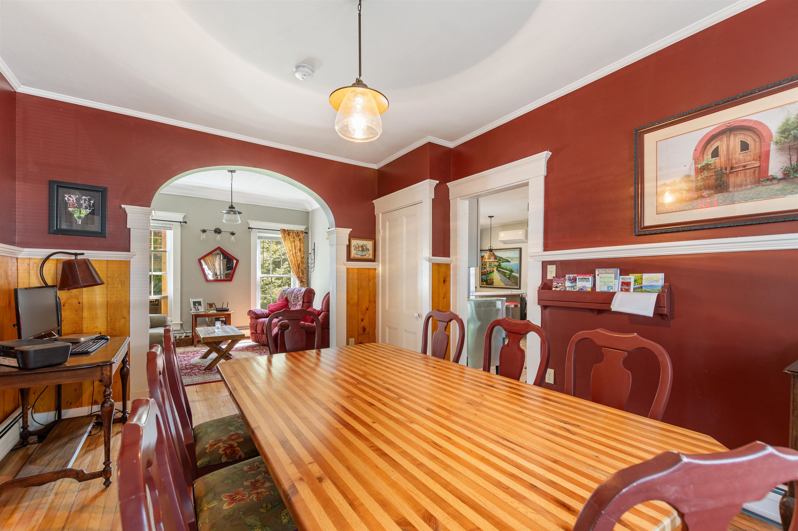 1 High St, Colebrook, NH 03576
