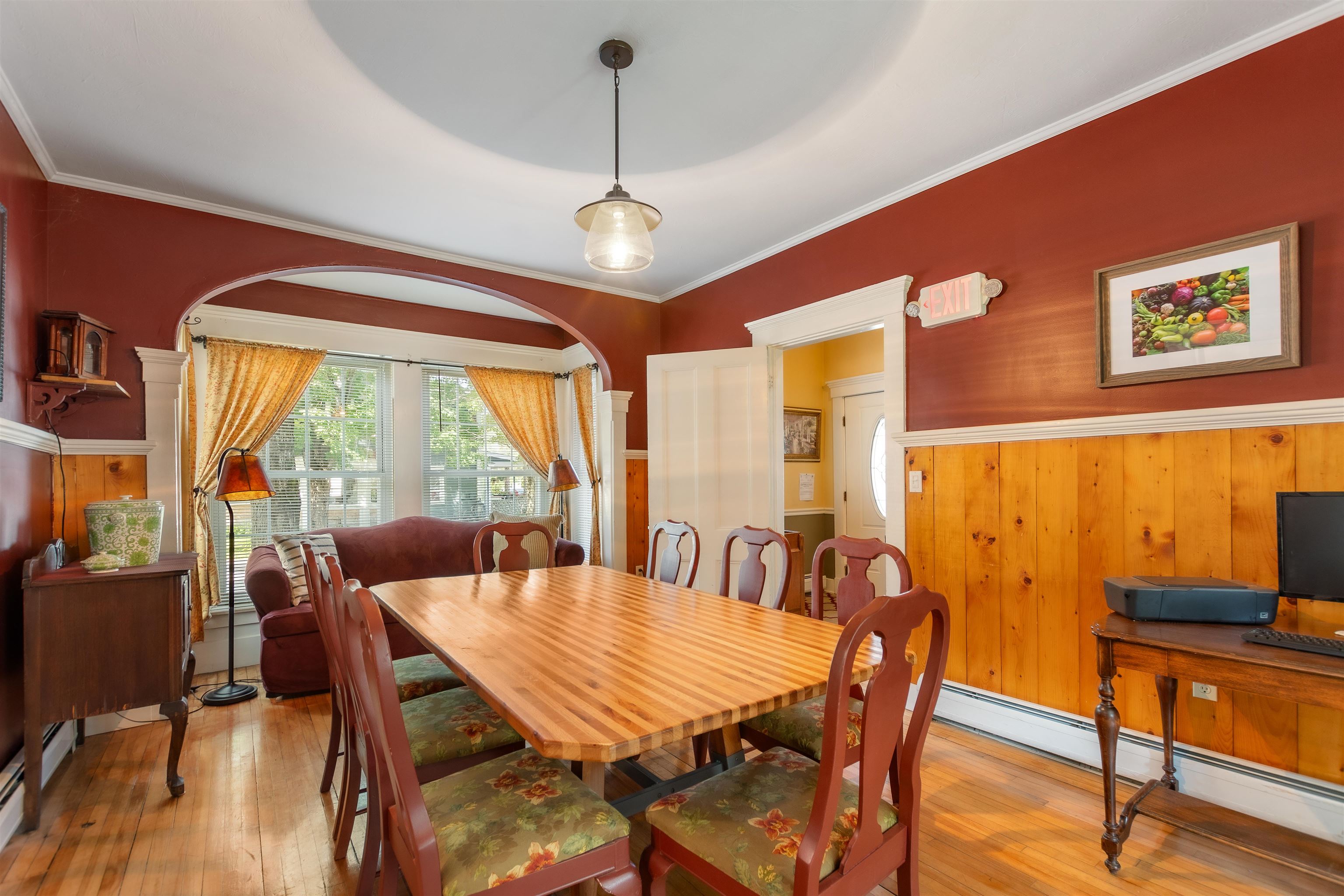 1 High St, Colebrook, NH 03576