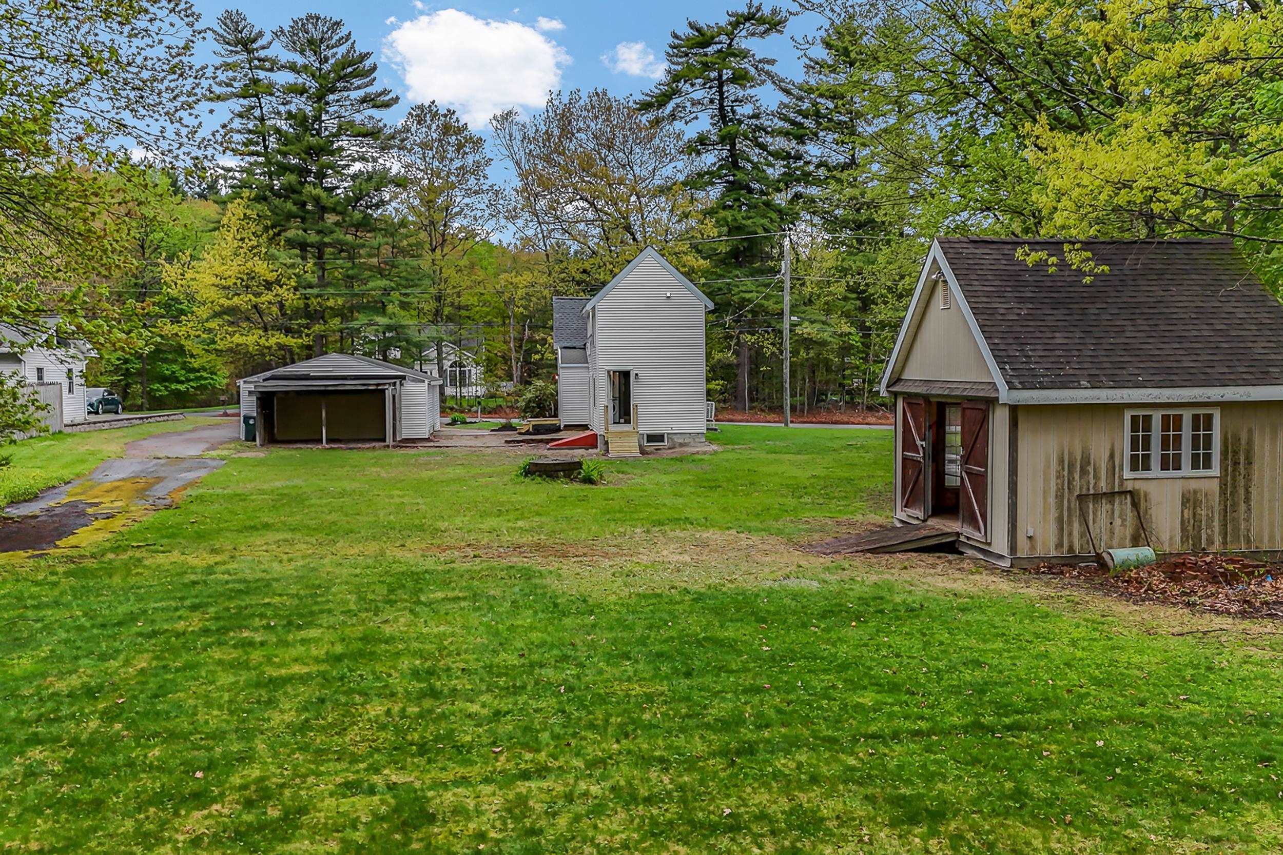 1299 Lake Shore Rd, Manchester, NH 03109