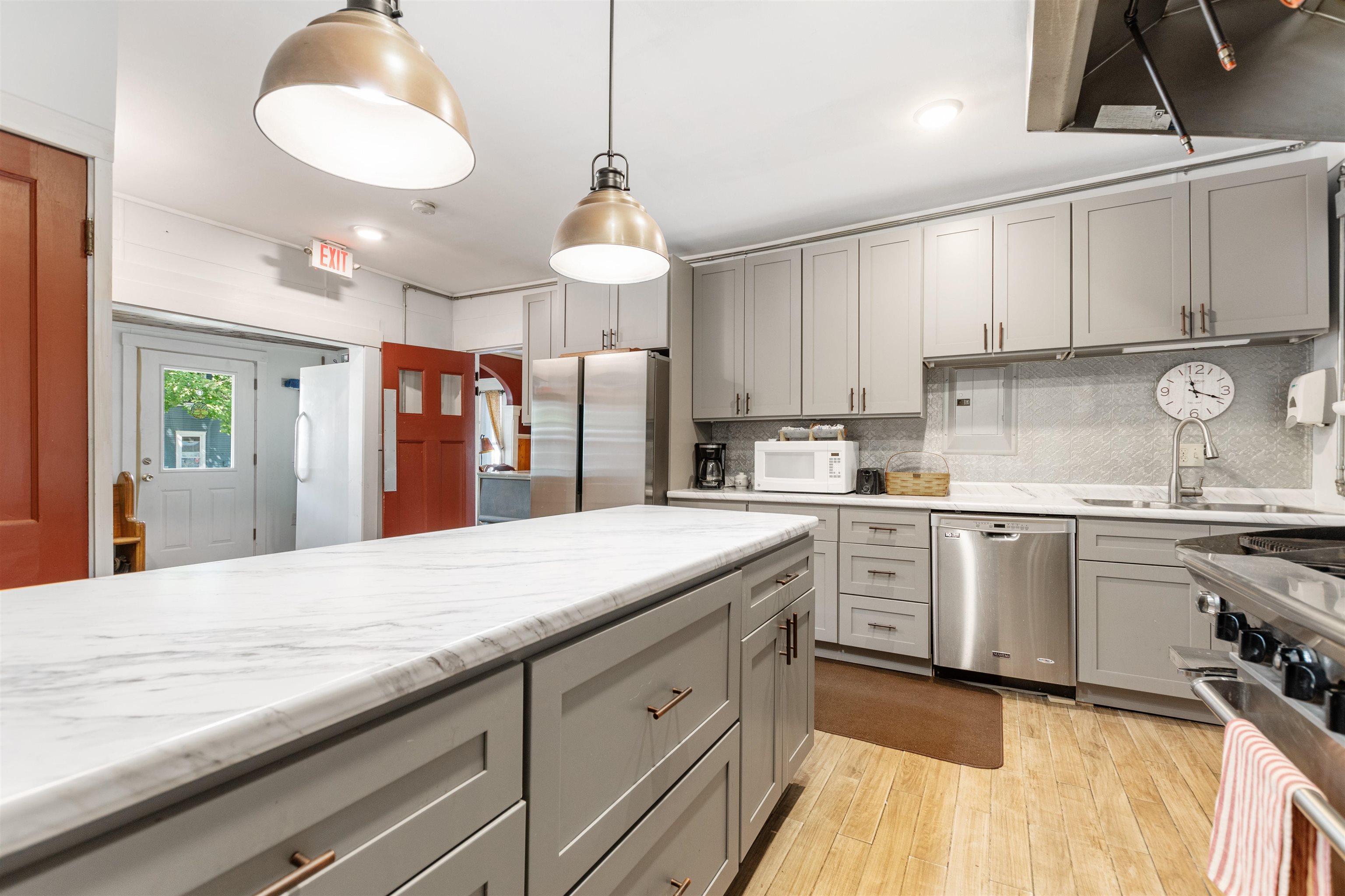 1 High St, Colebrook, NH 03576