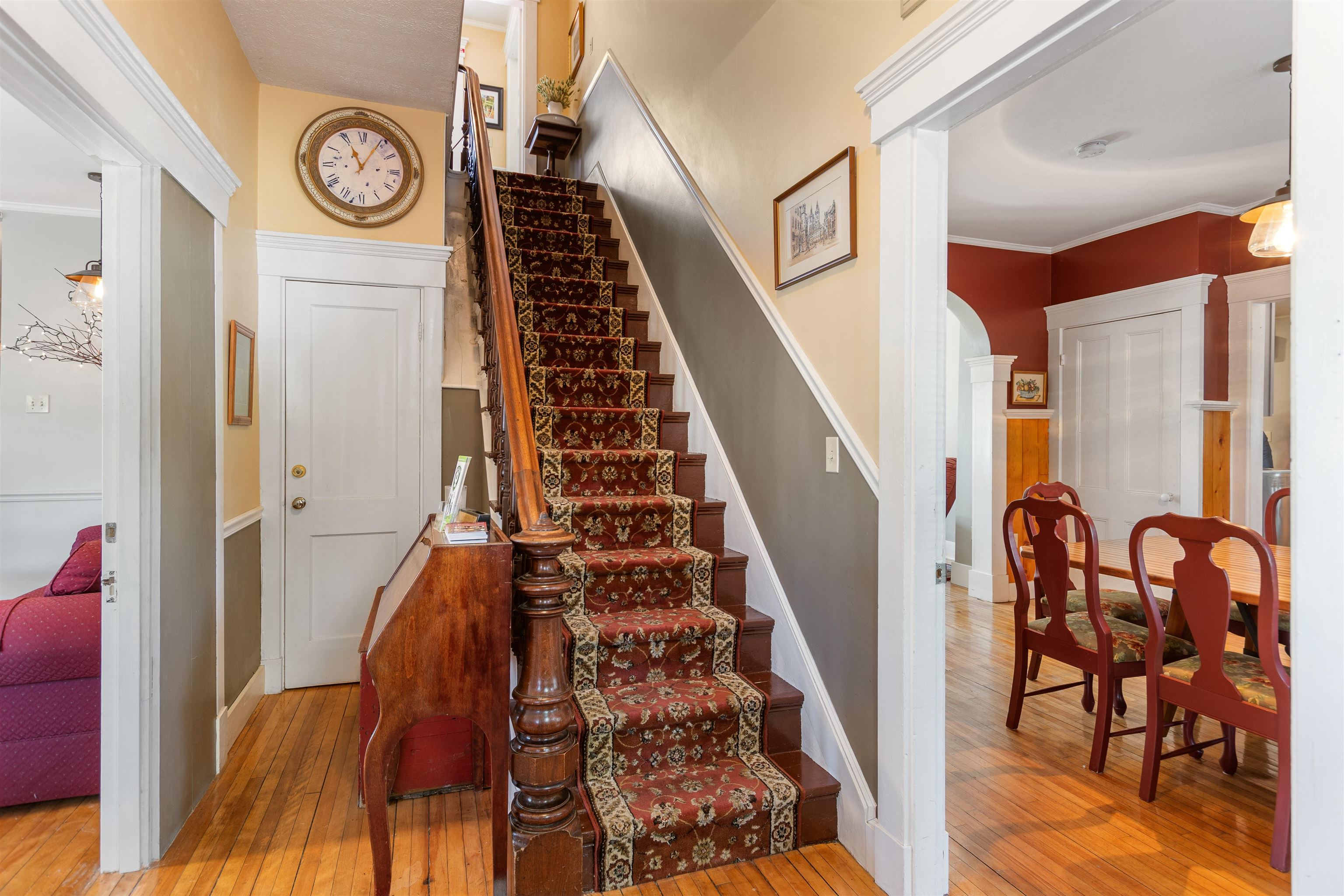 1 High St, Colebrook, NH 03576