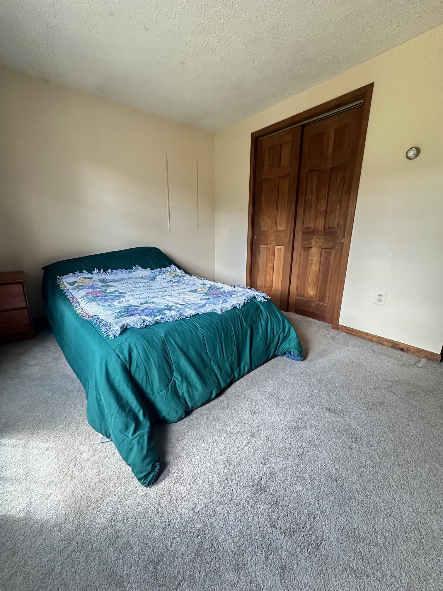94 Fox Run Rd, Hinsdale, NH 03451