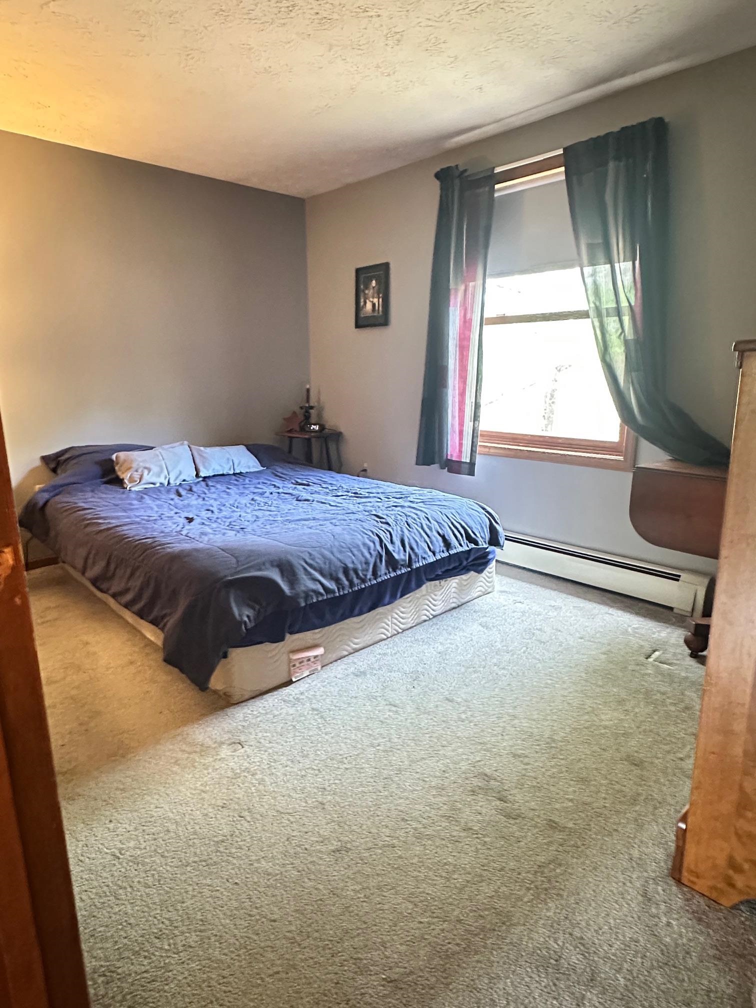 94 Fox Run Rd, Hinsdale, NH 03451