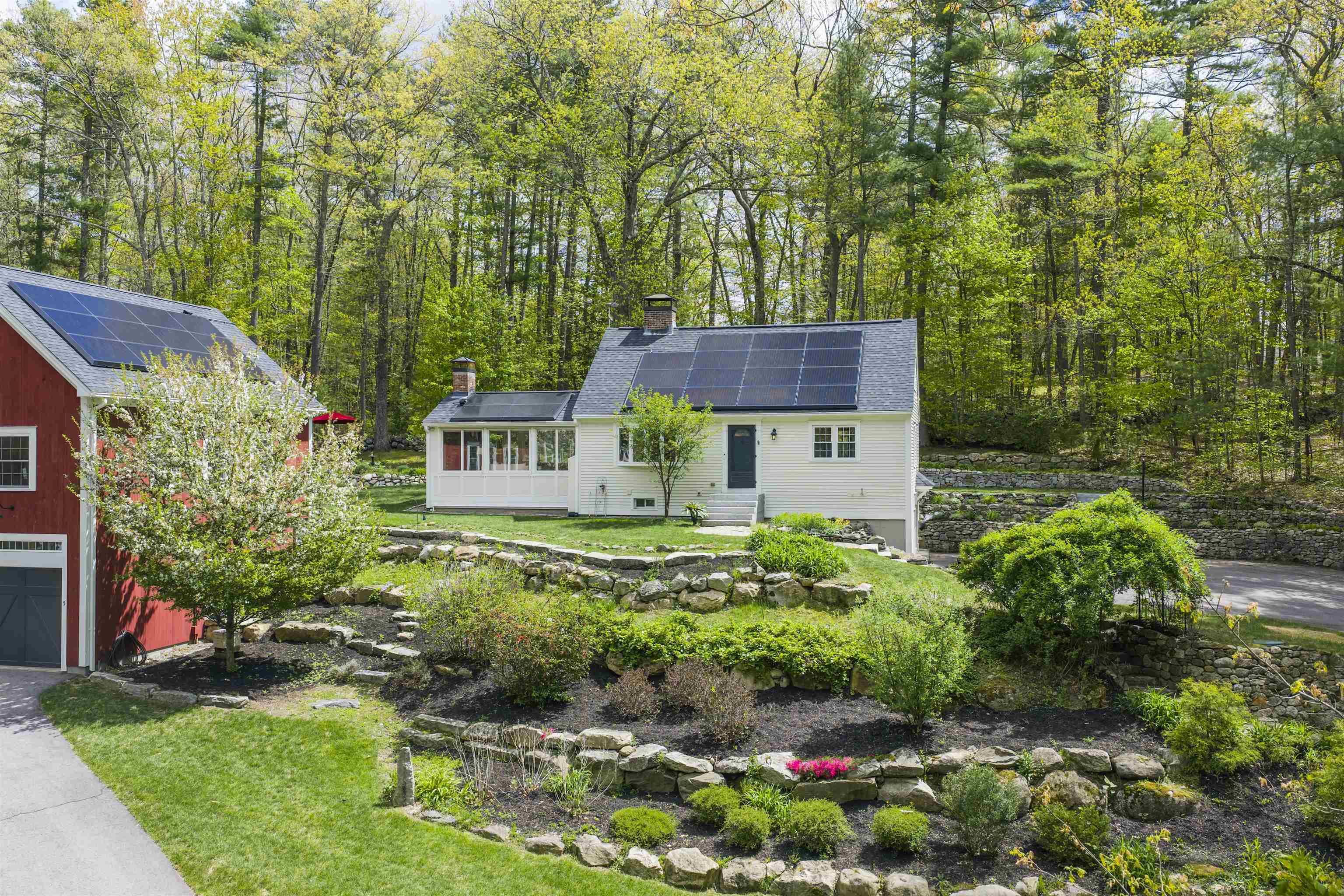 5 N Meadow Rd, Amherst, NH 03031