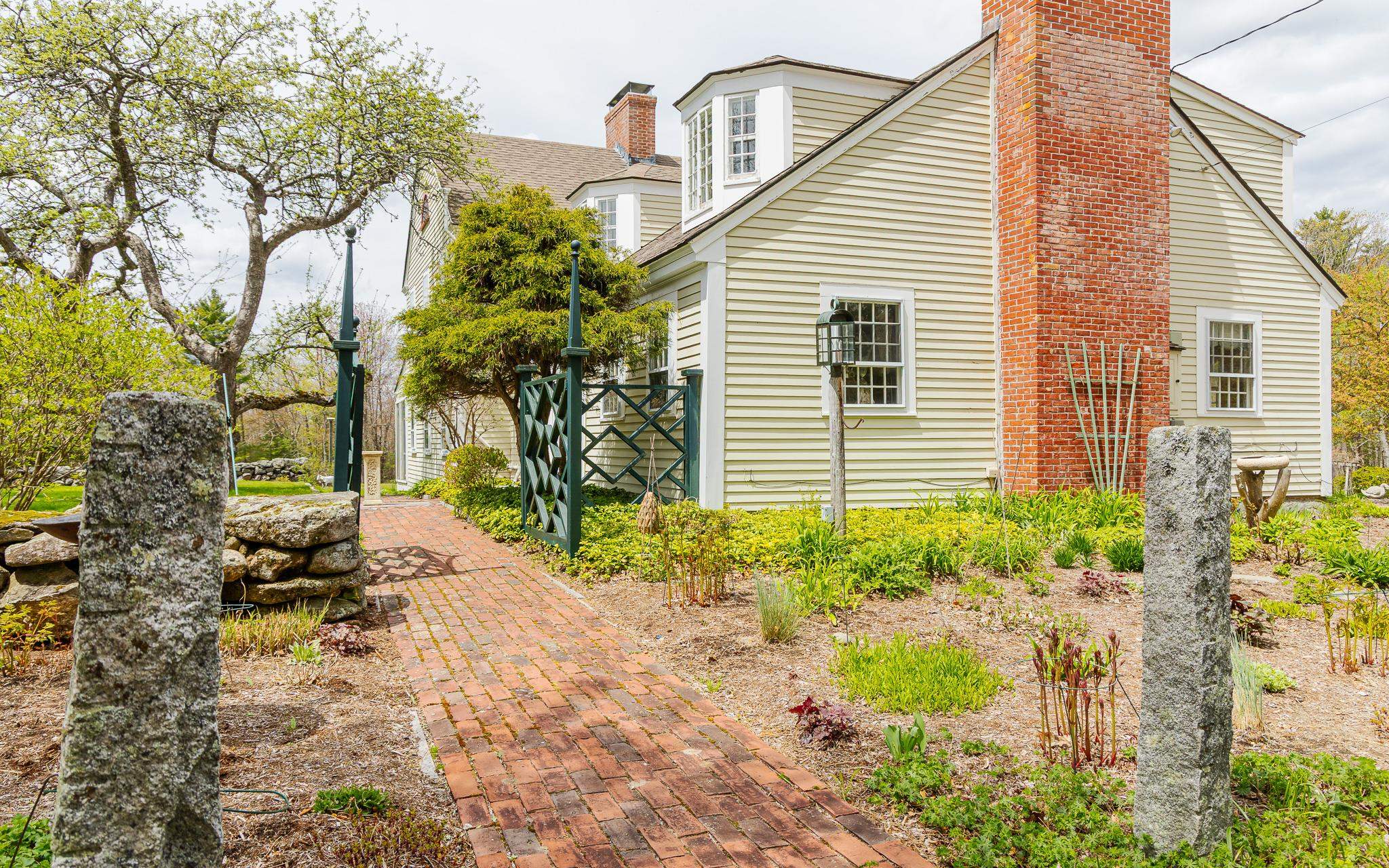 93 Rhododendron Rd, Fitzwilliam, NH 03447