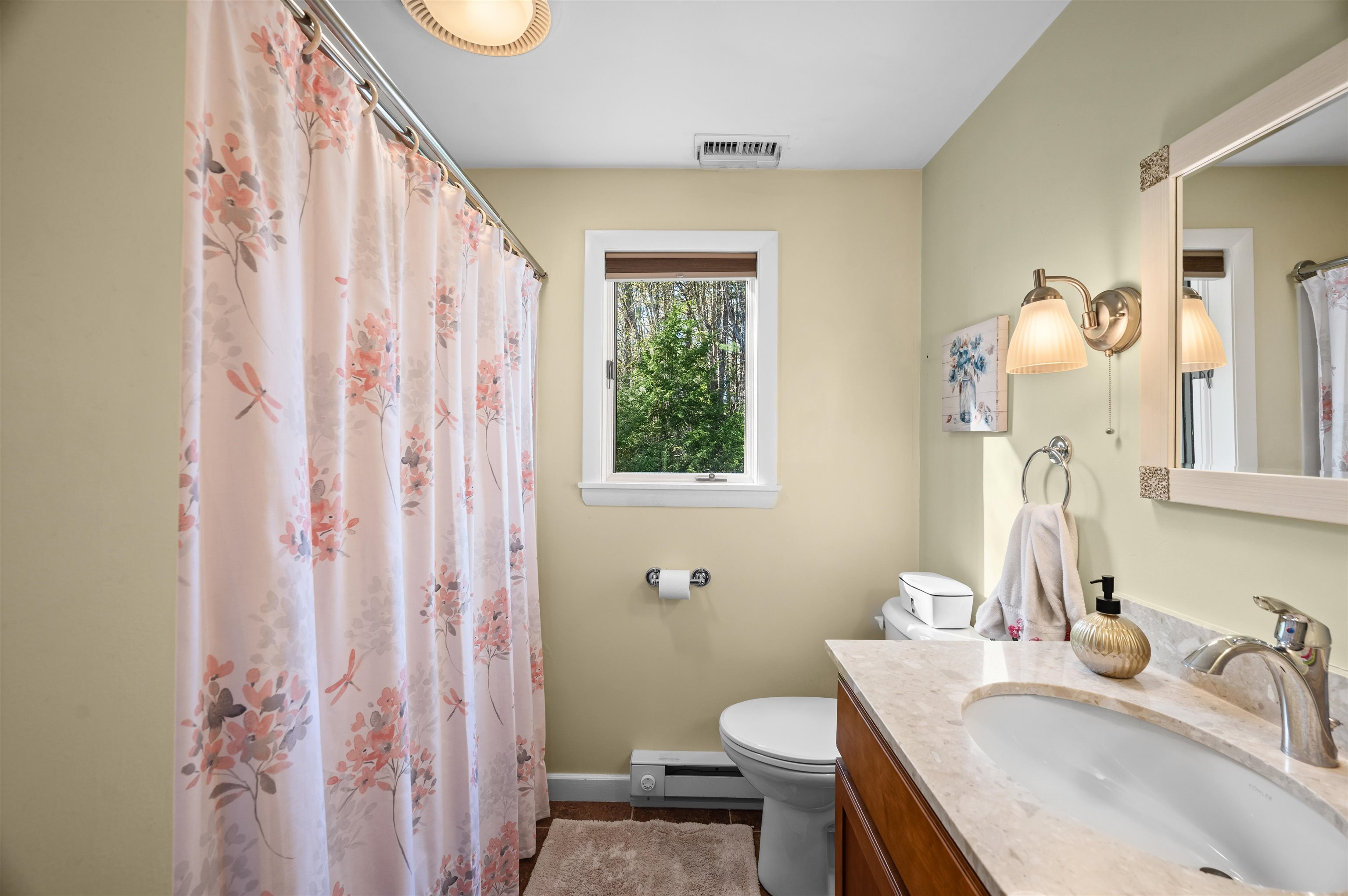 9 Garrison Ln, Madbury, NH 03823