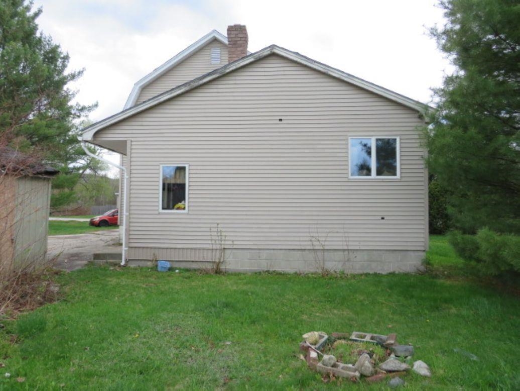 25 Turcotte St, Berlin, NH 03570