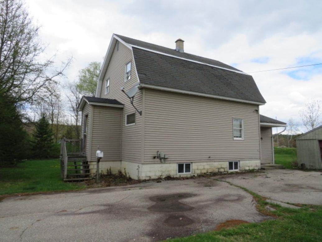 25 Turcotte St, Berlin, NH 03570