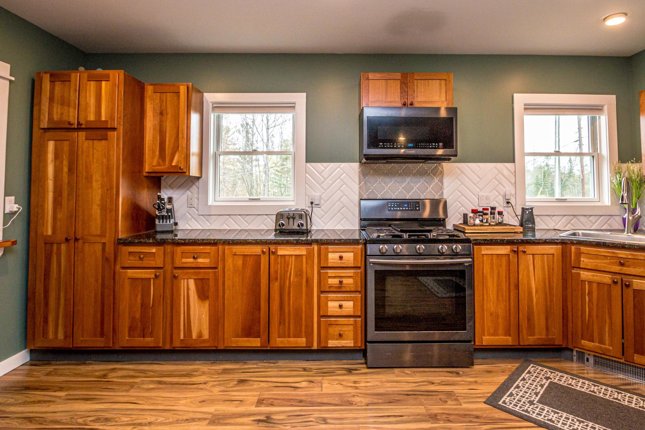 93 Elm St, Lancaster, NH 03584