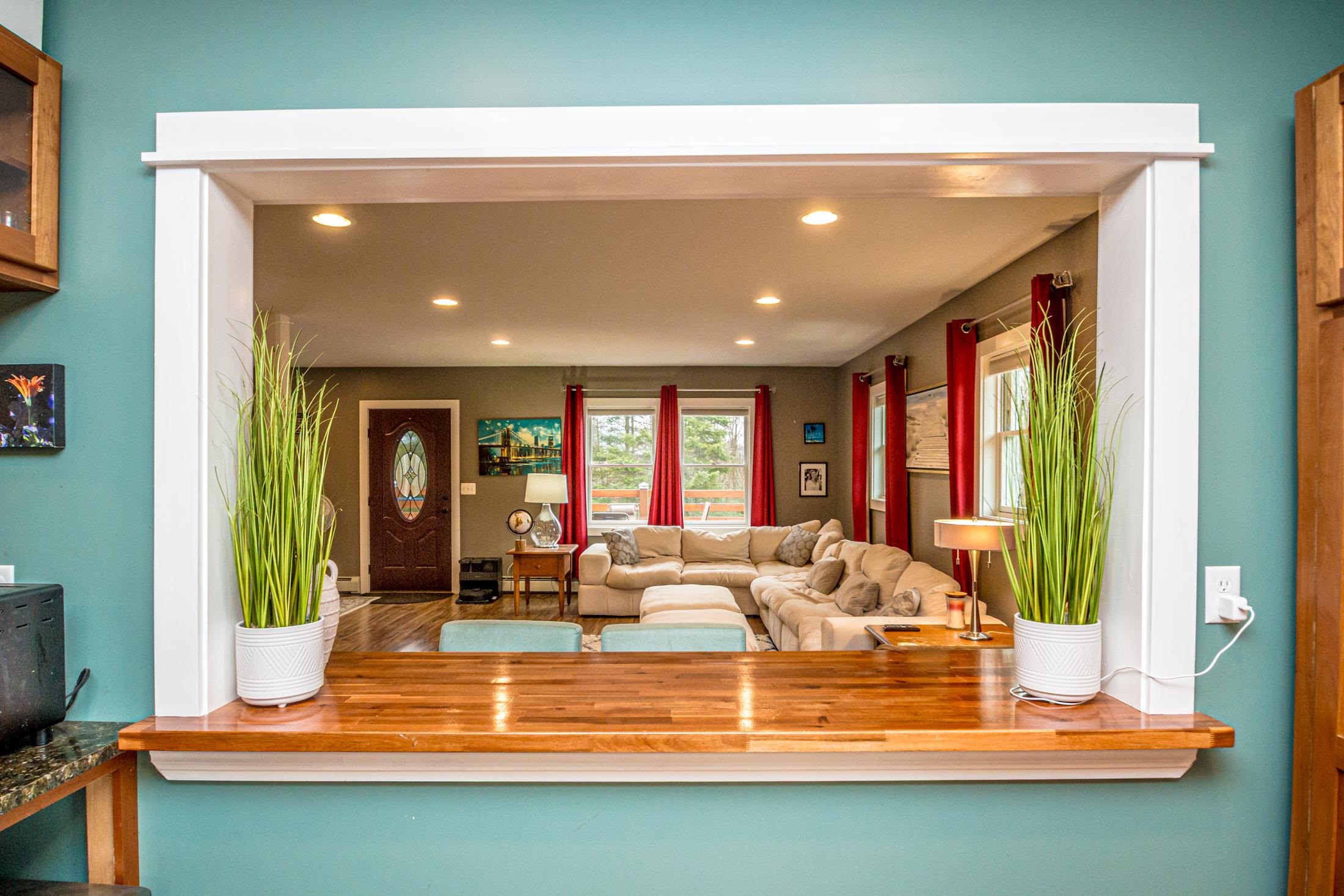 93 Elm St, Lancaster, NH 03584