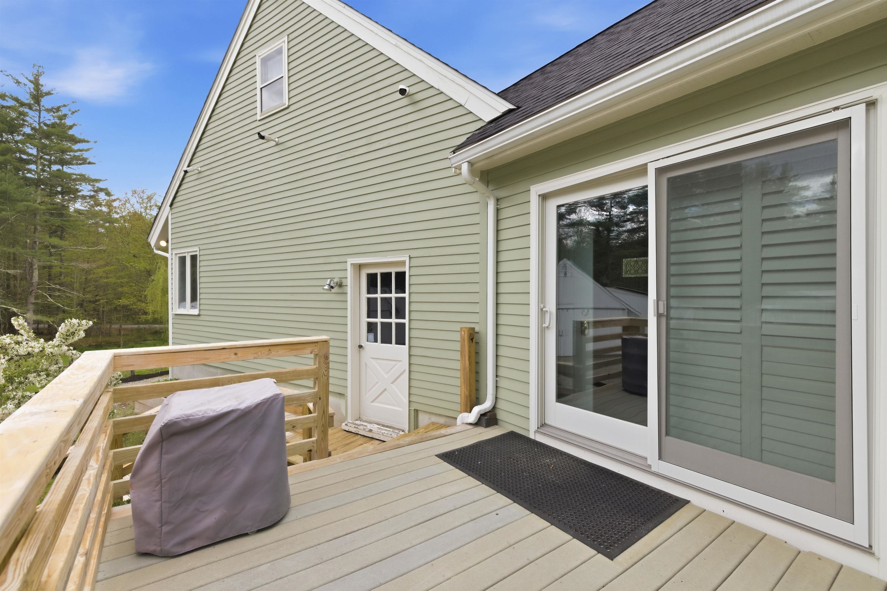 42 Nason Rd, Hampton Falls, NH 03844