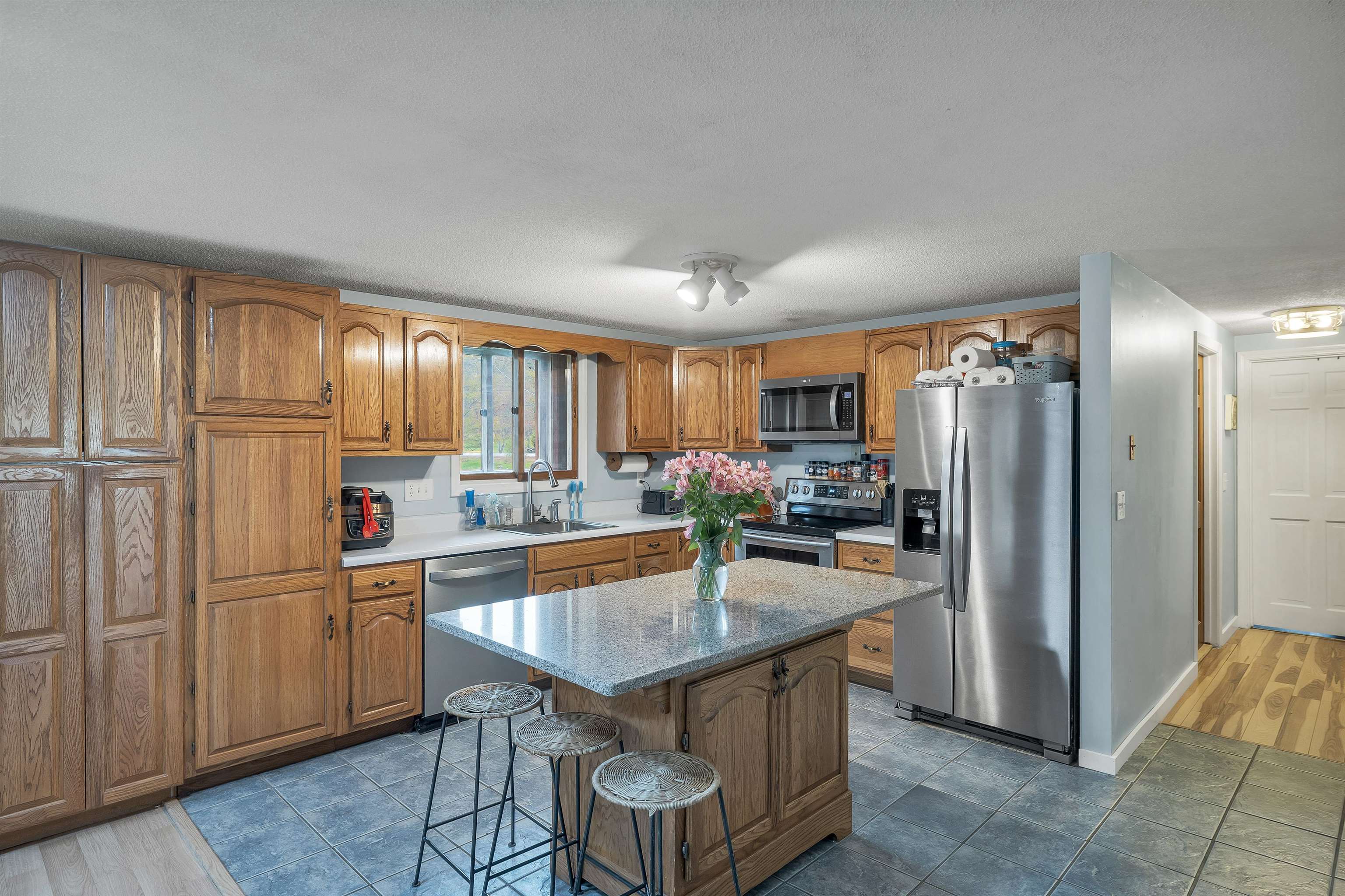 150 Farrarville Rd, Belmont, NH 03220