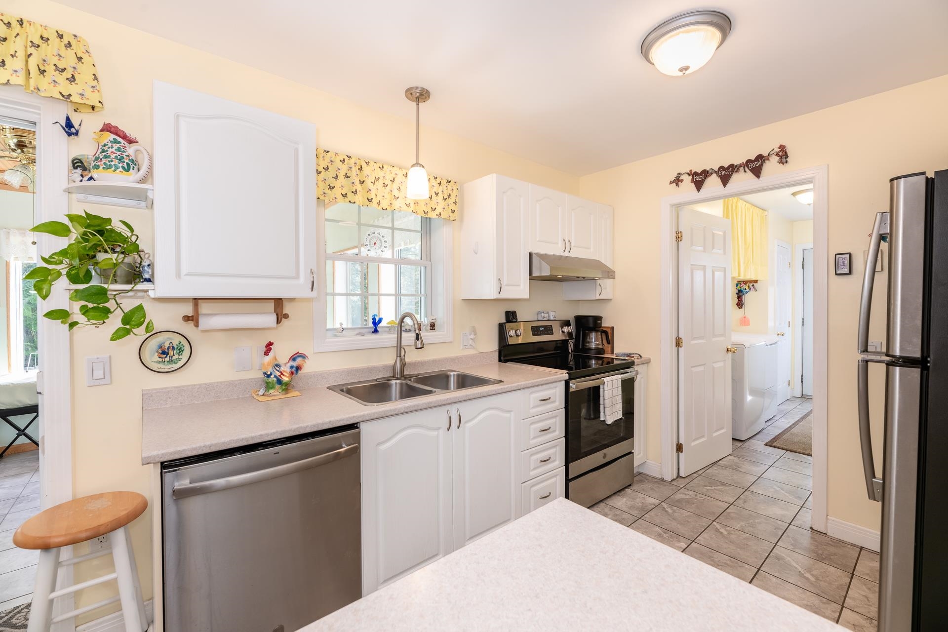 39 Winwood Dr, Barnstead, NH 03225