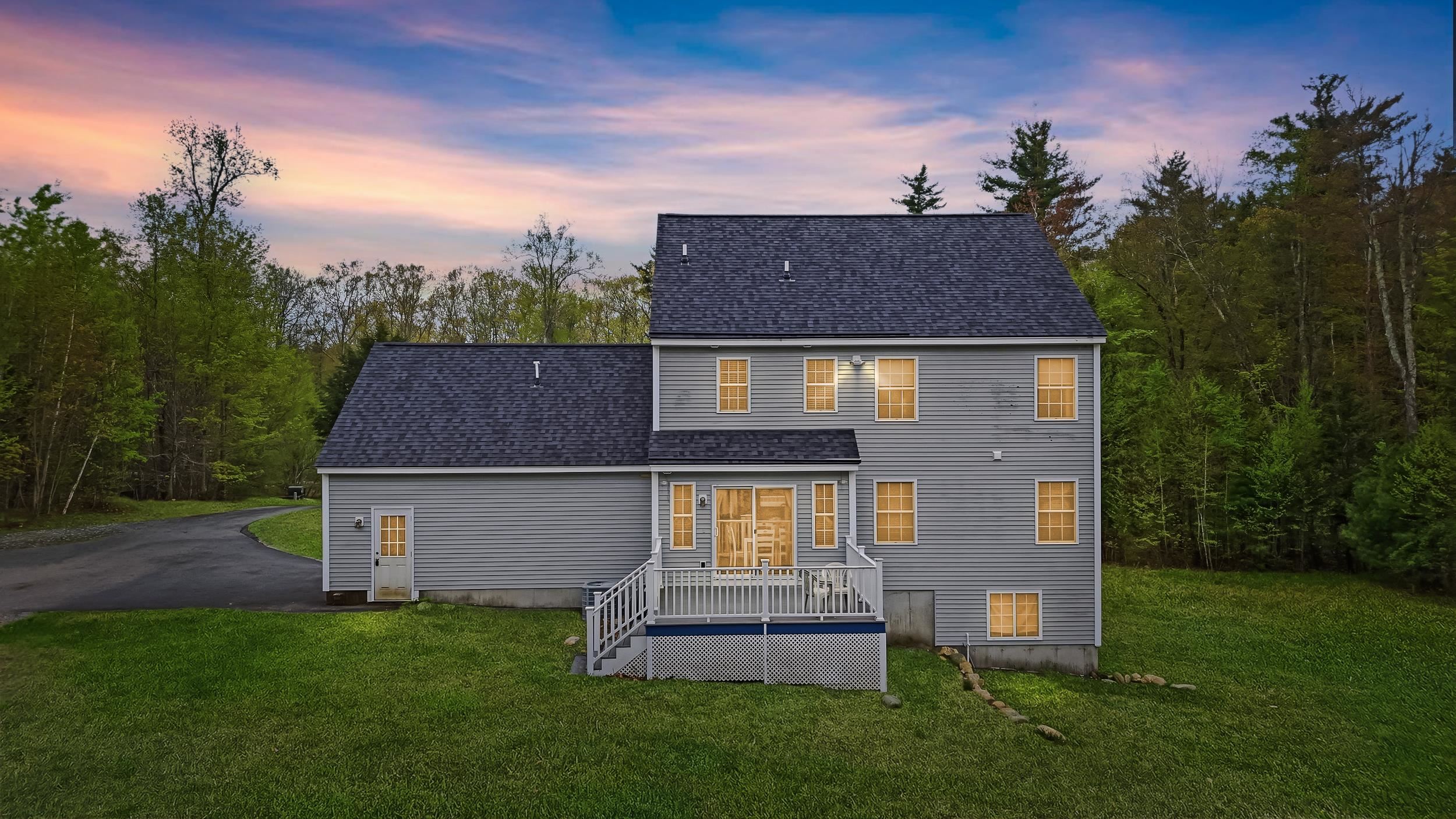 23 Phillips Rd, Sandown, NH 03873