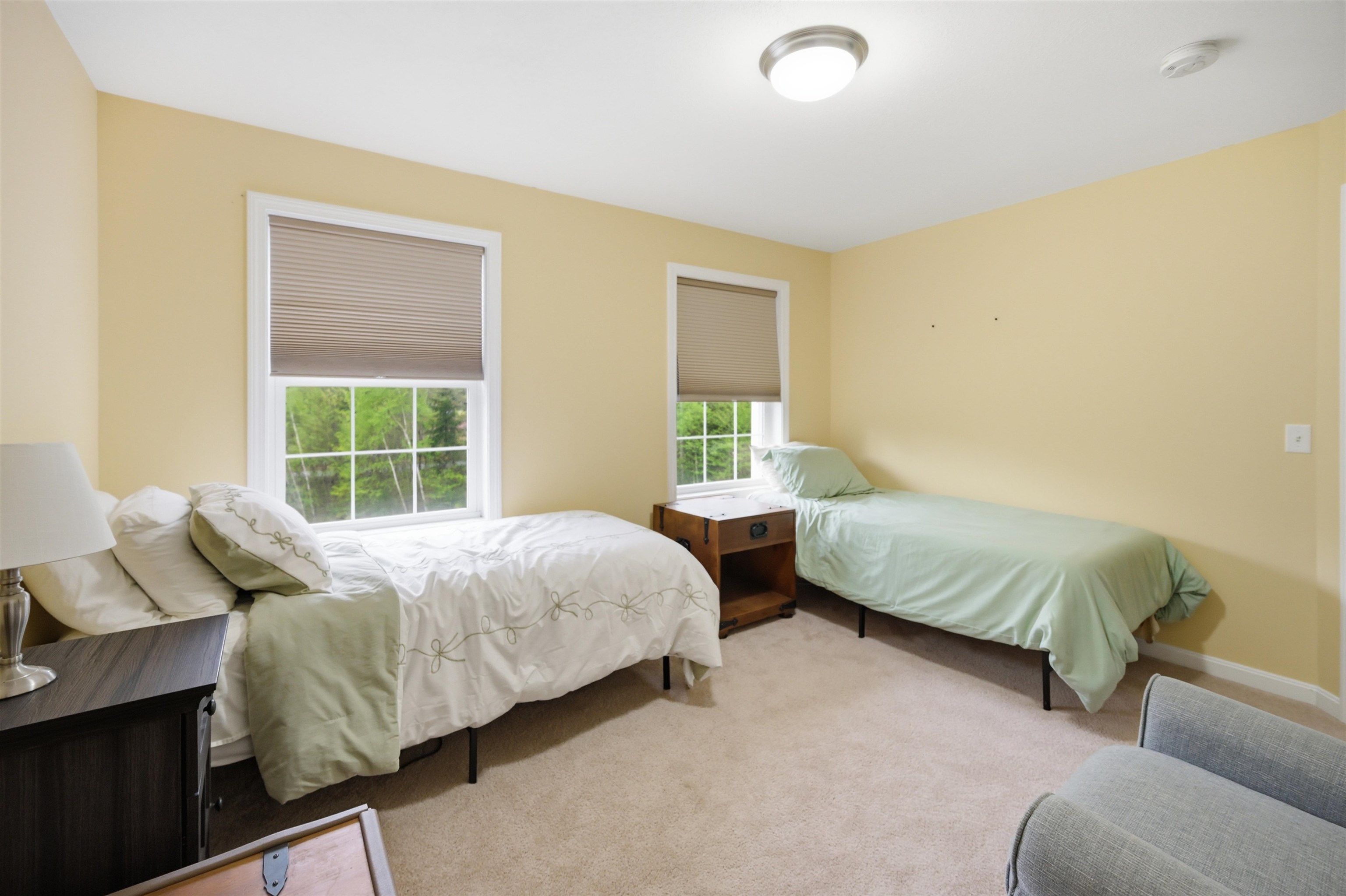 23 Phillips Rd, Sandown, NH 03873