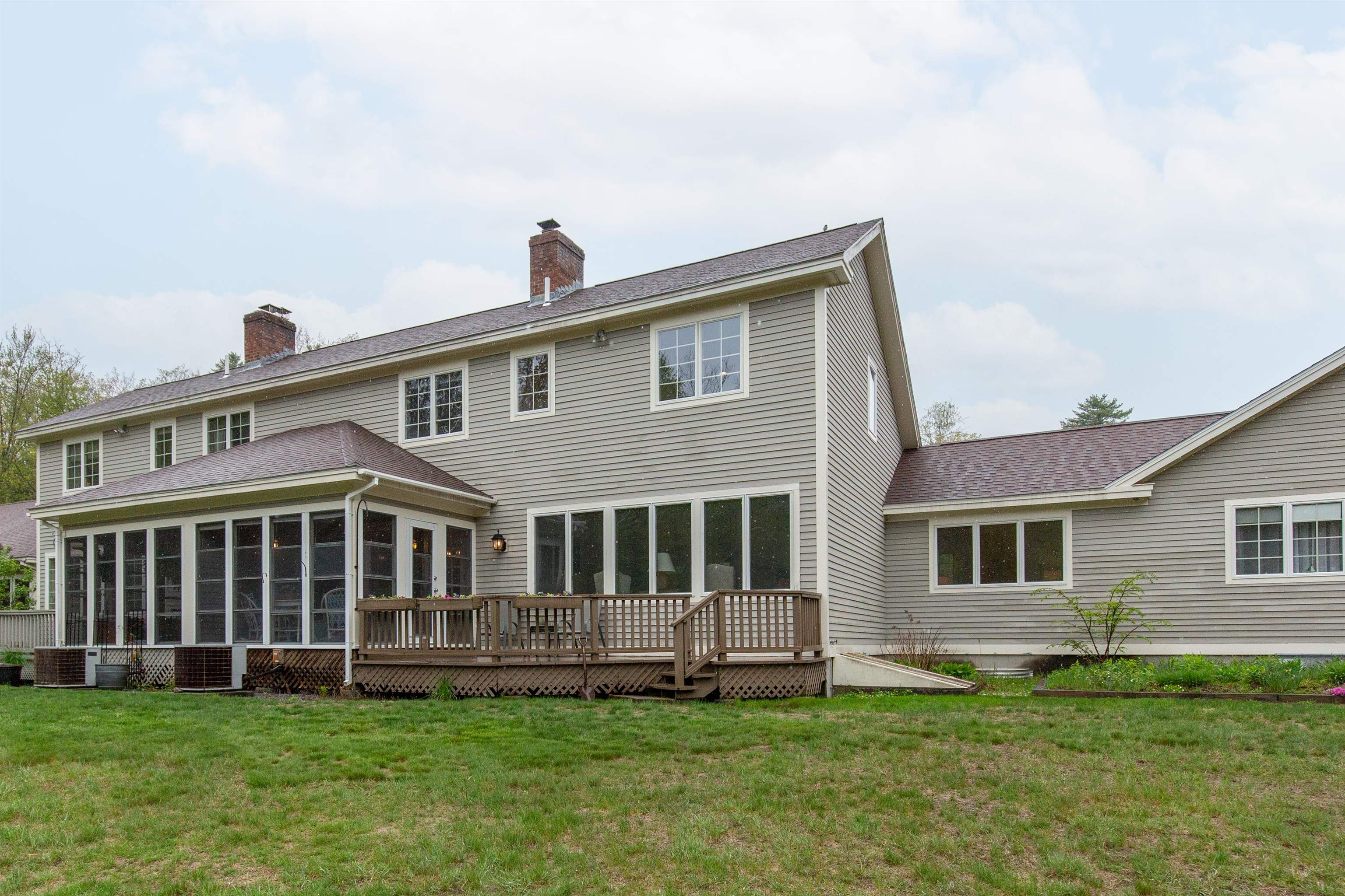 103 Peaked Hill Dr, Hopkinton, NH 03229