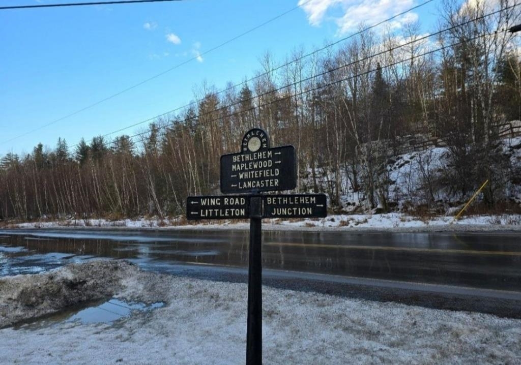 5 Wing Rd, Bethlehem, NH 03574