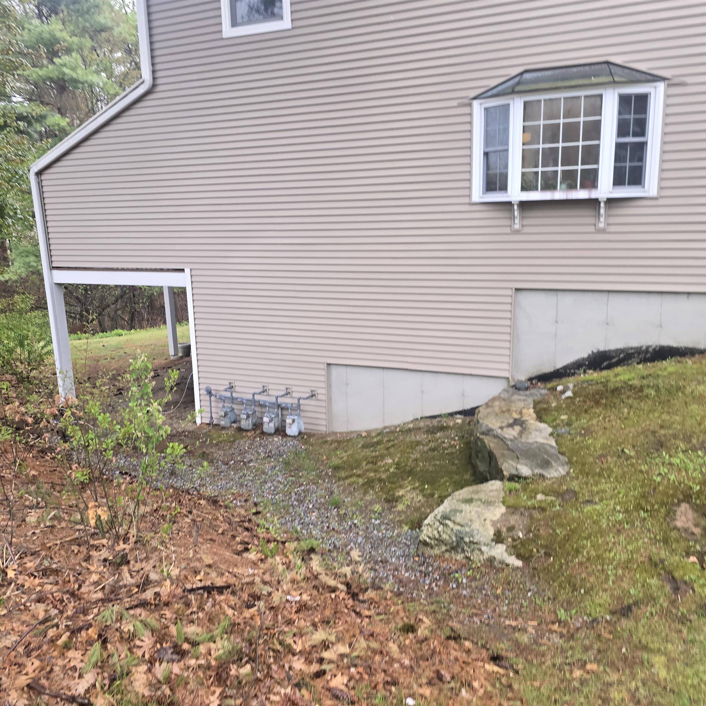 321 Fox Hollow Way, Manchester, NH 03104