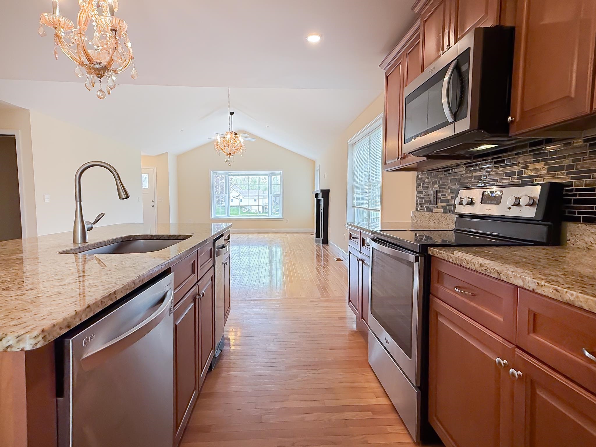 5 Sunset Ln, Brentwood, NH 03833