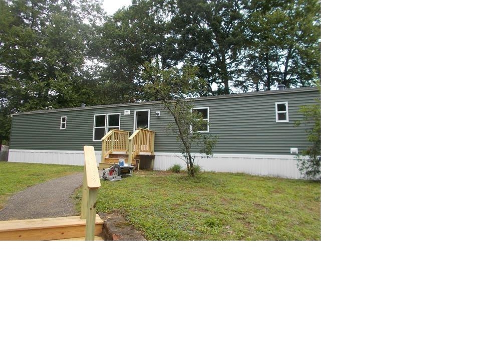 77 Royalcrest Pk, Rochester, NH 03867