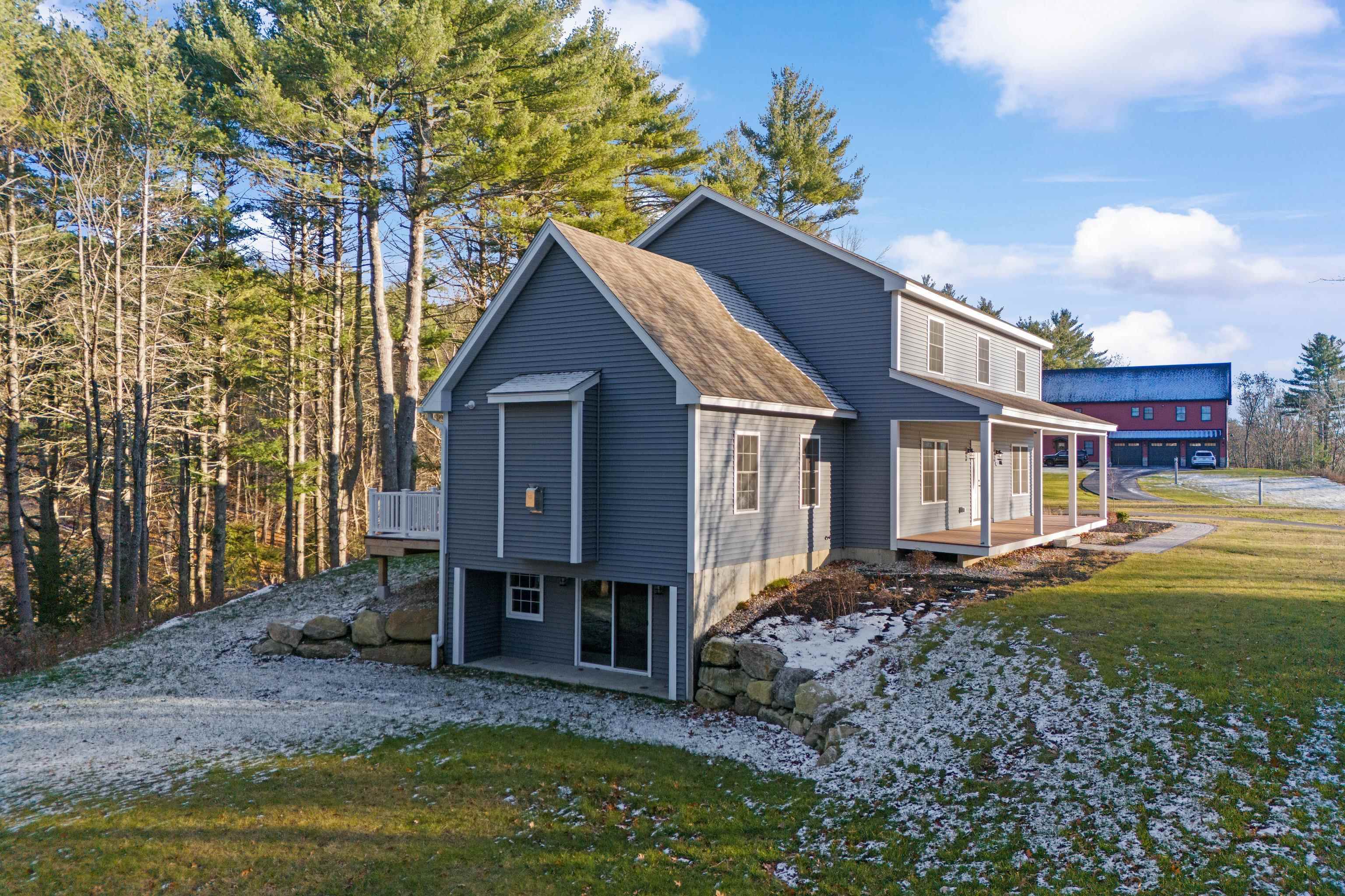 380 E Dunbarton Rd, Goffstown, NH 03045