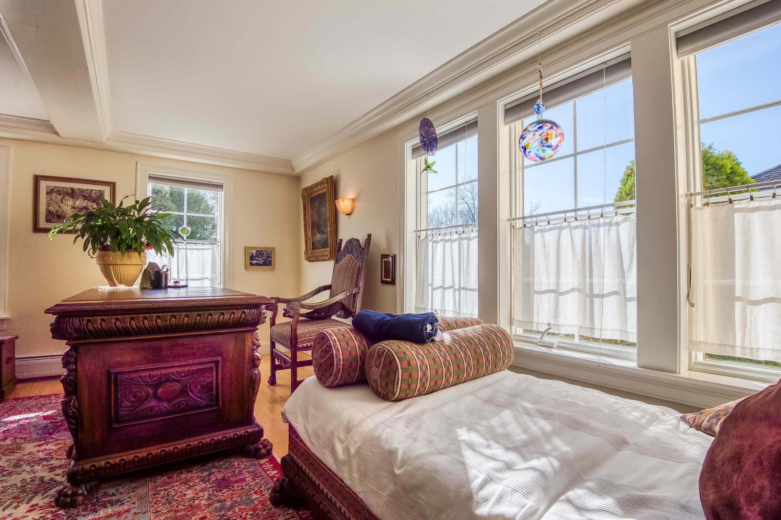 146 Calef Hw, Barrington, NH 03825