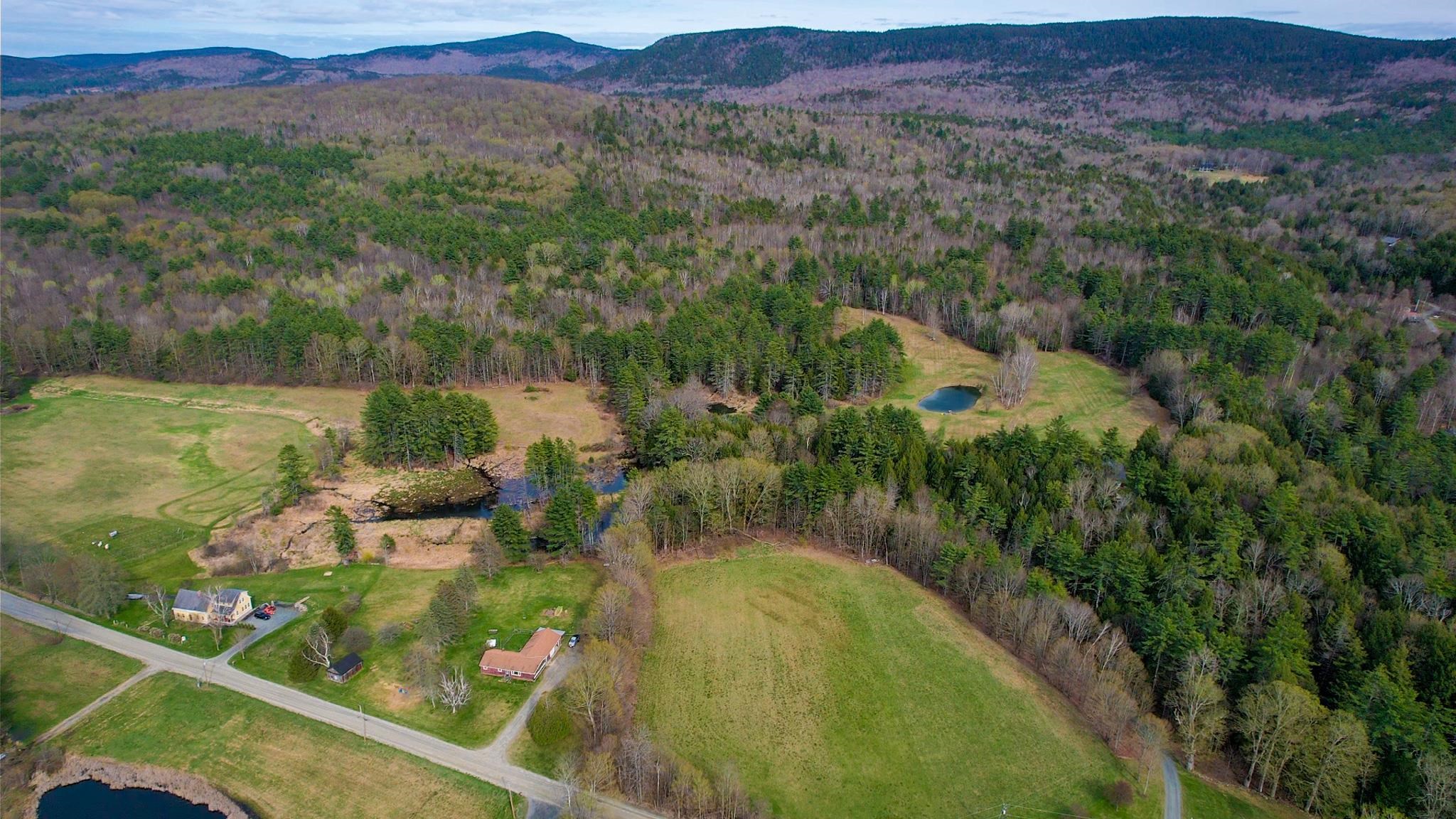 00 East Rd, Cornish, NH 03745