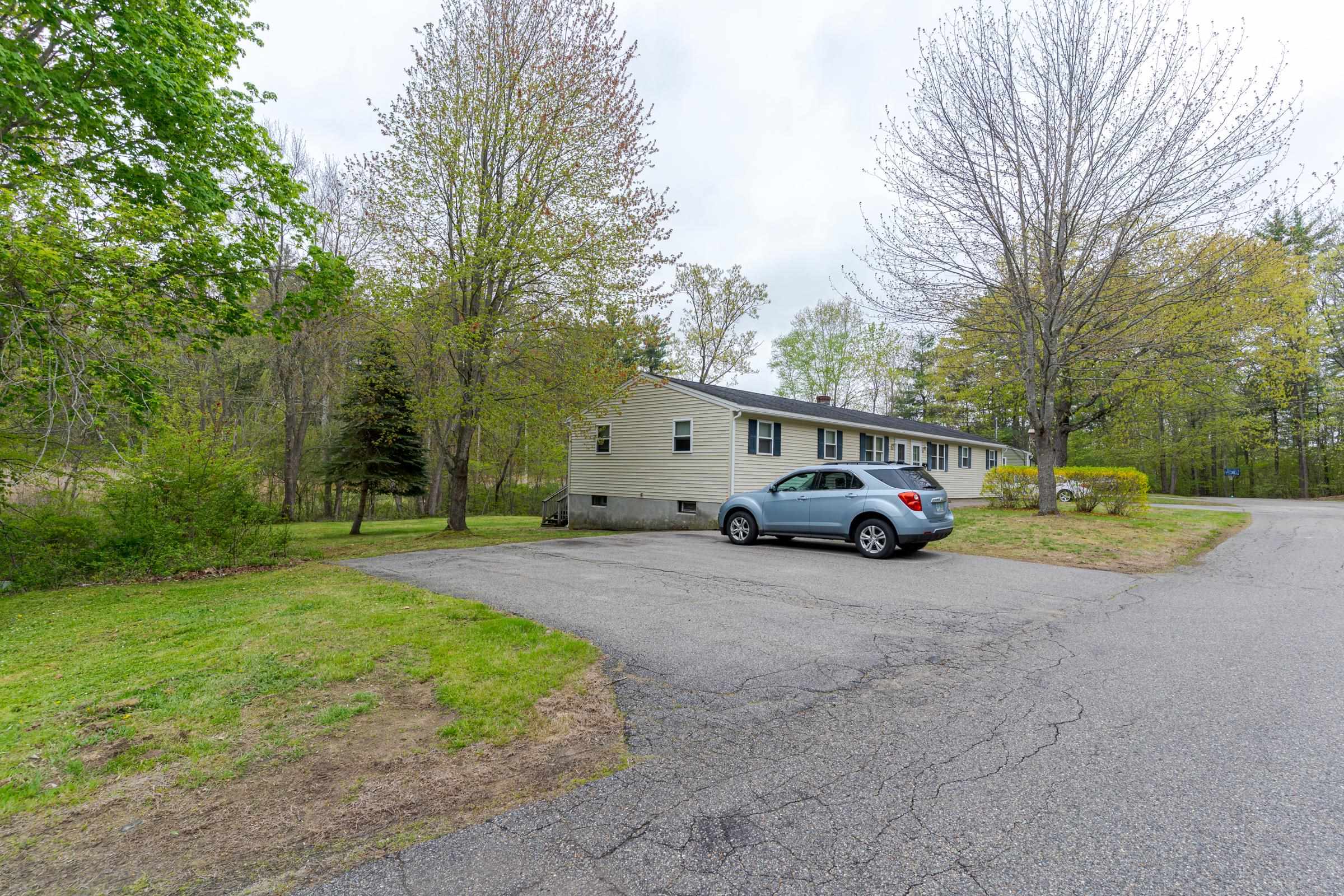 8 Patricia St, Somersworth, NH 03878