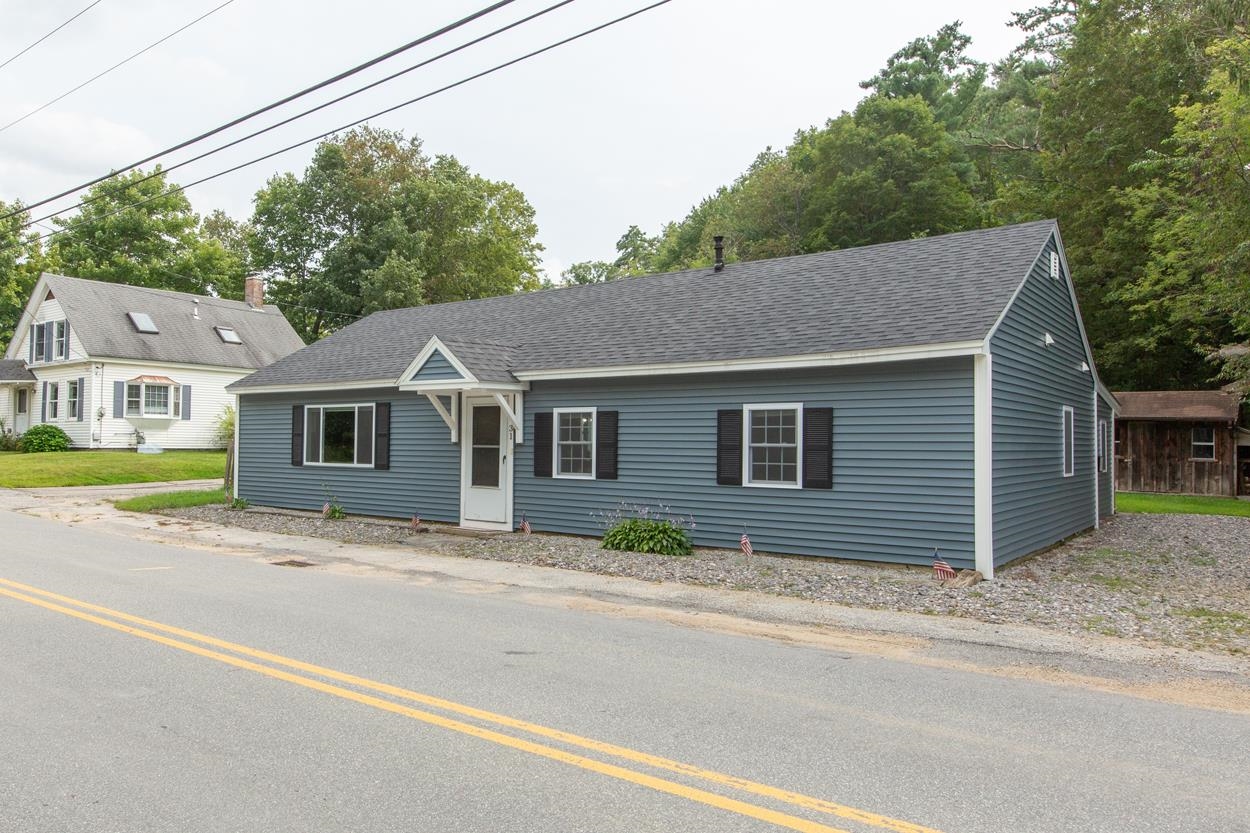 31 Church St, Tilton, NH 03276