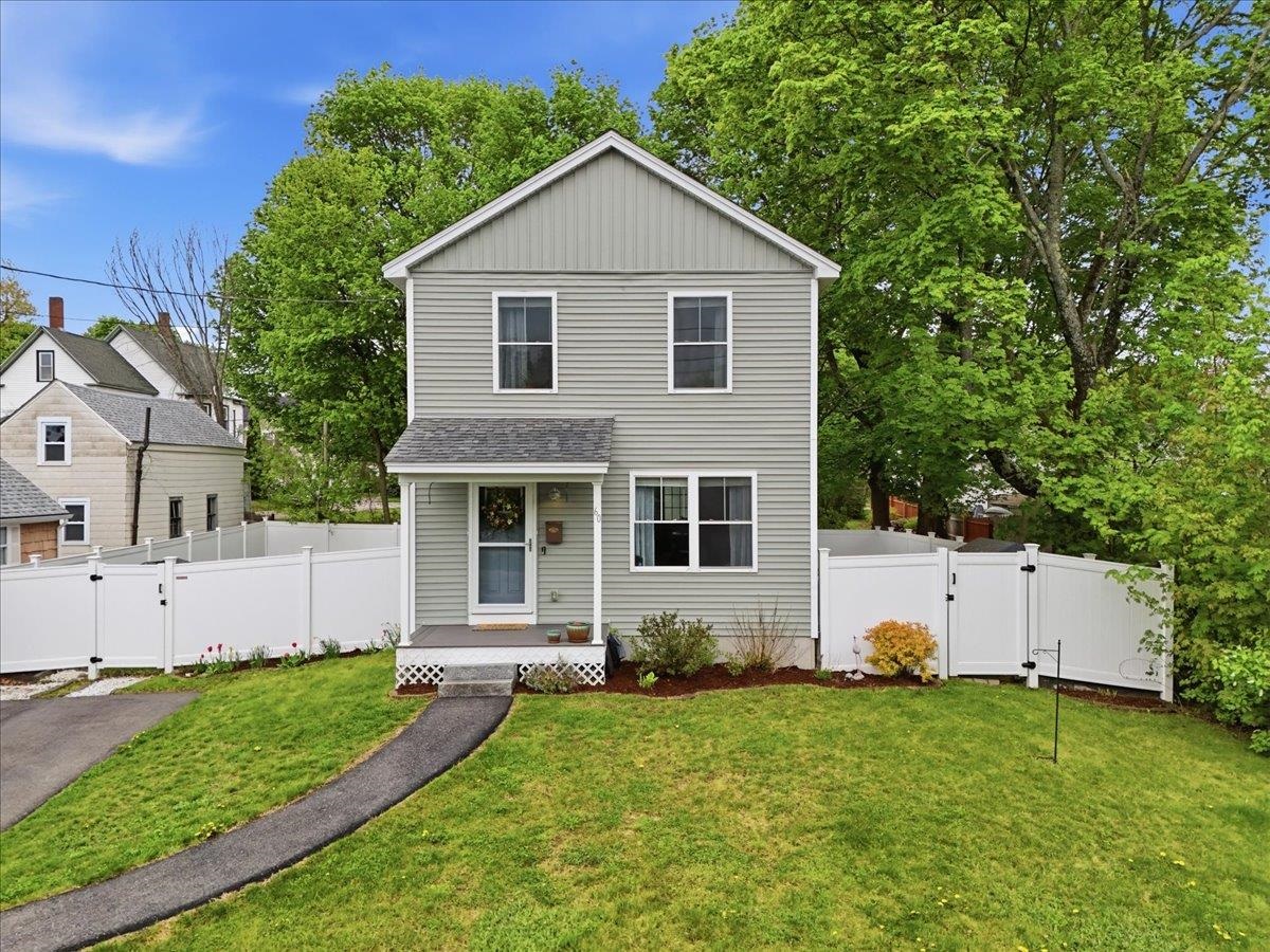 60 Pine St, Rochester, NH 03867