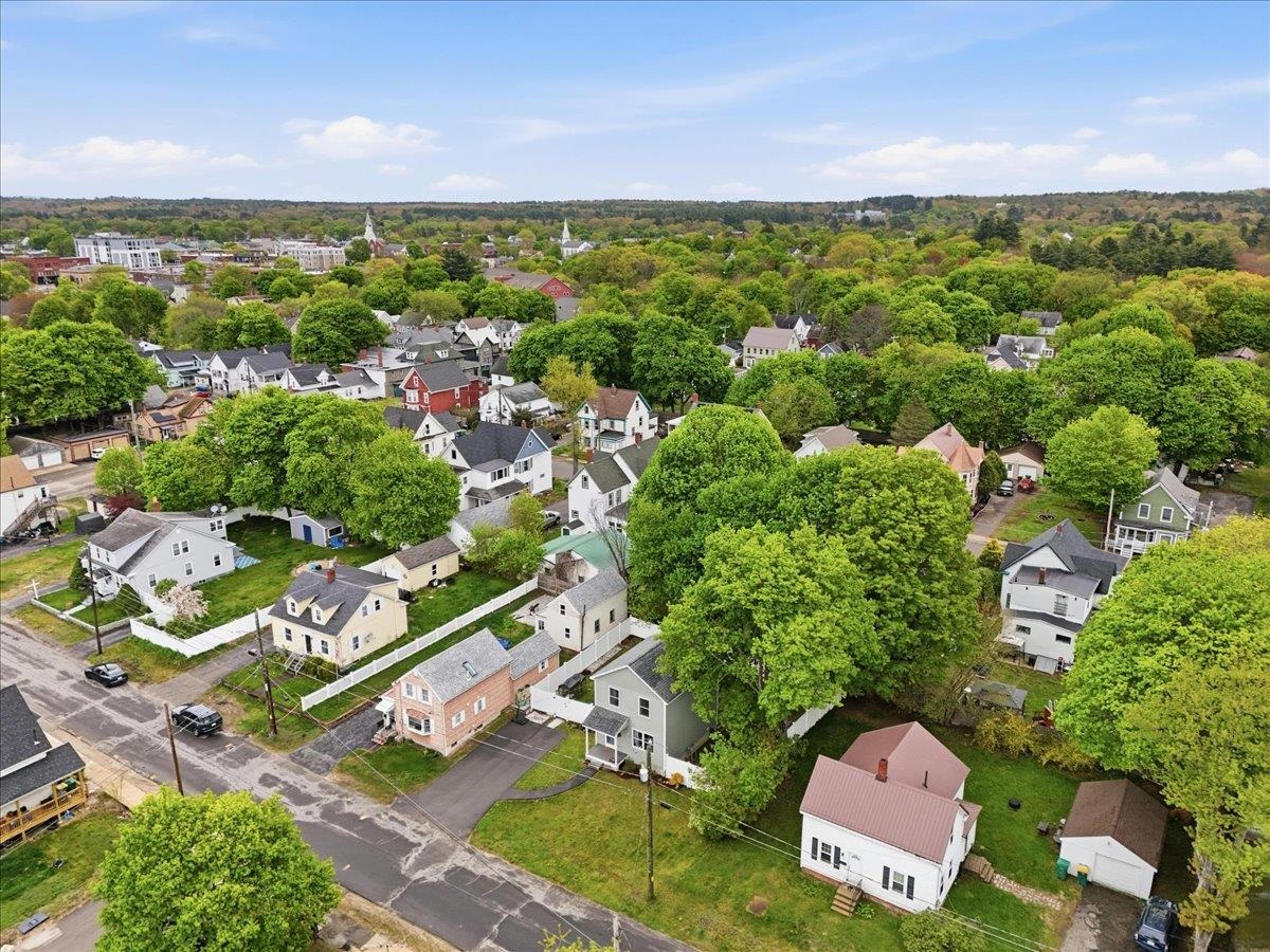 60 Pine St, Rochester, NH 03867