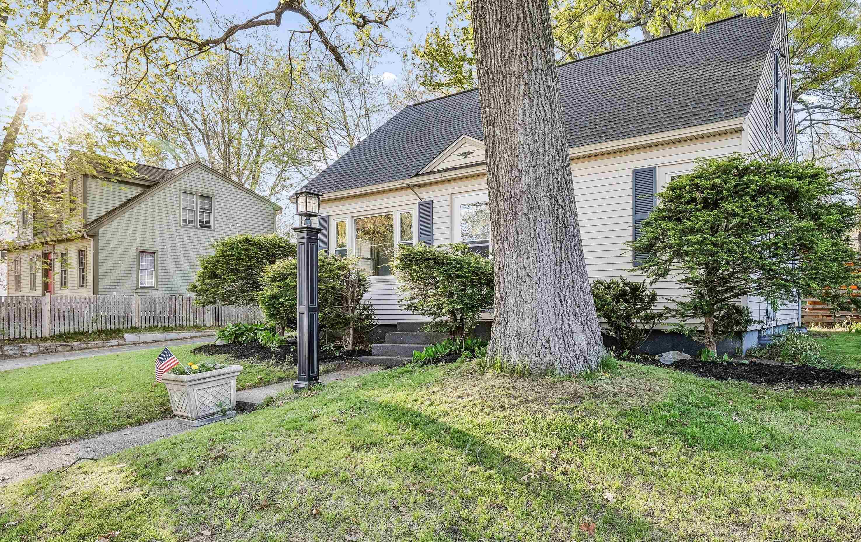 232 Seames Dr, Manchester, NH 03103