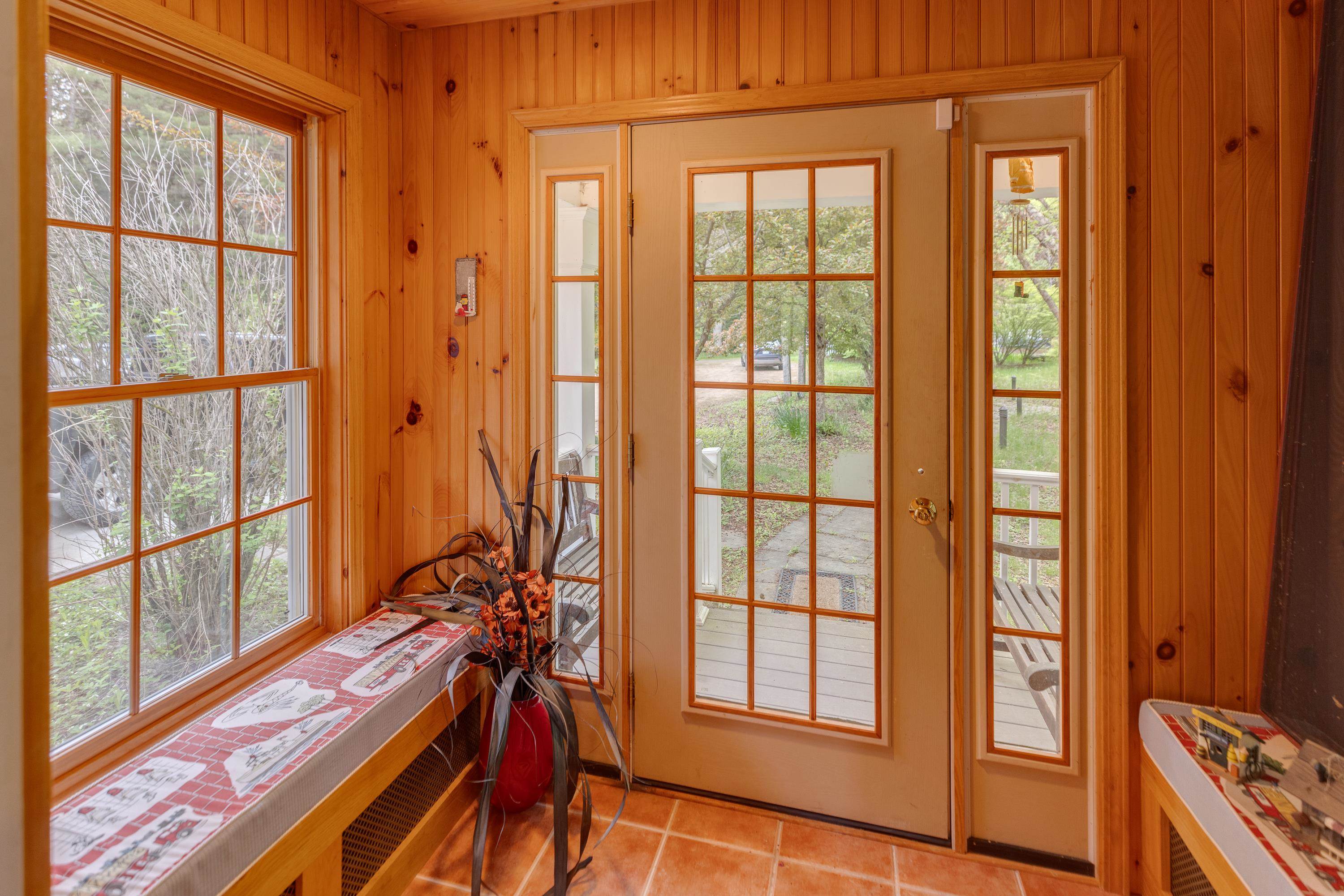 176 Amory Leland Dr, Thornton, NH 03285