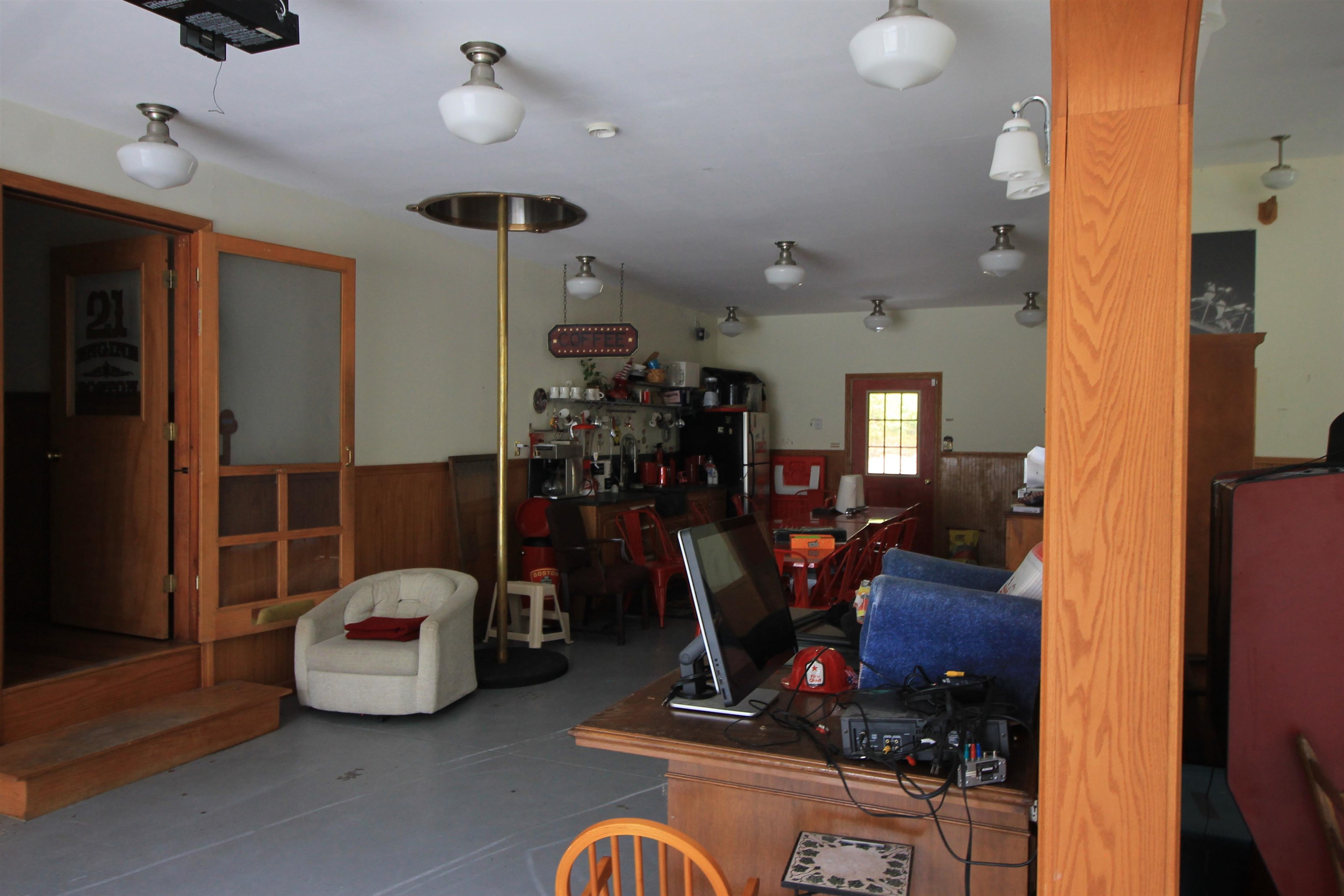 176 Amory Leland Dr, Thornton, NH 03285