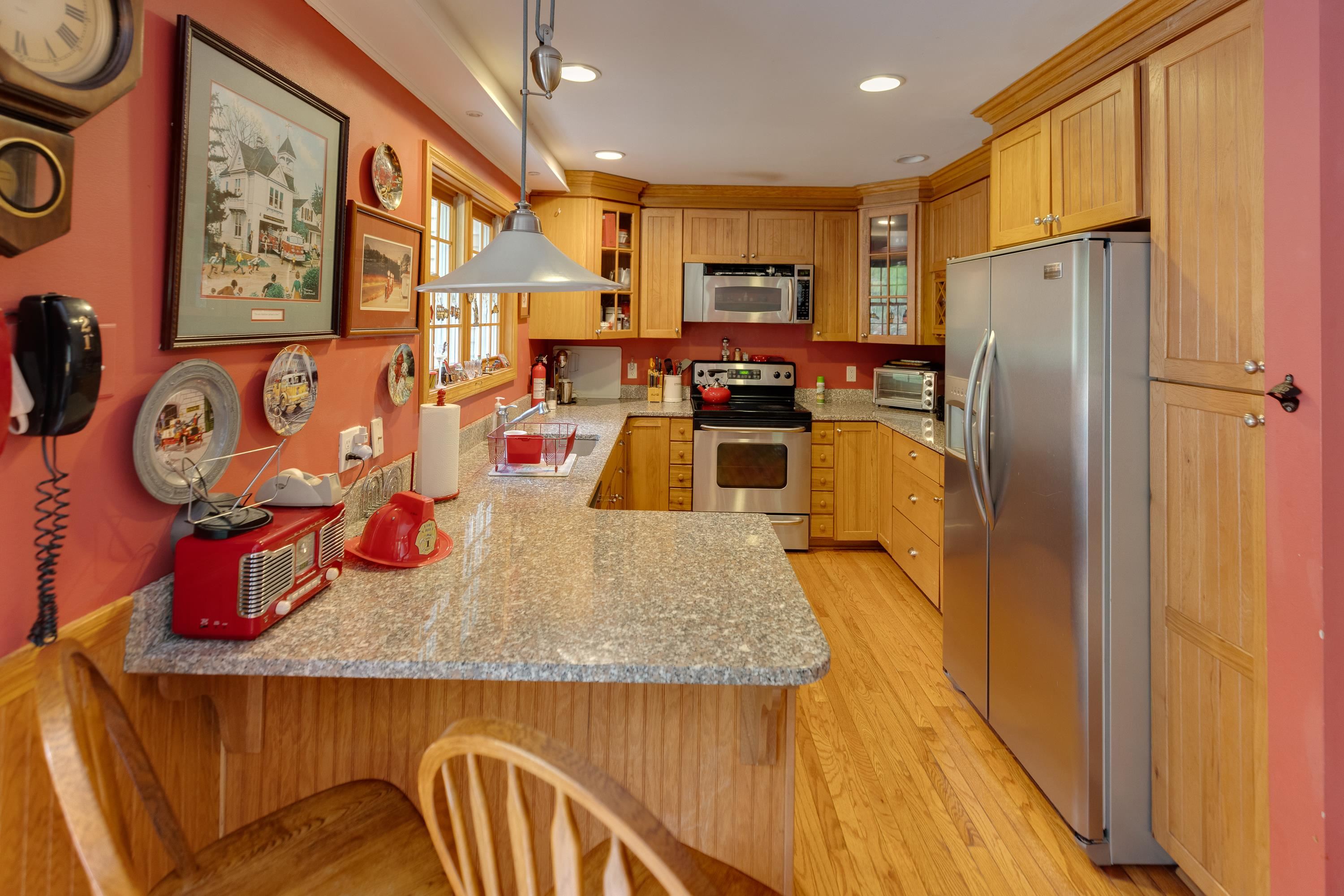 176 Amory Leland Dr, Thornton, NH 03285